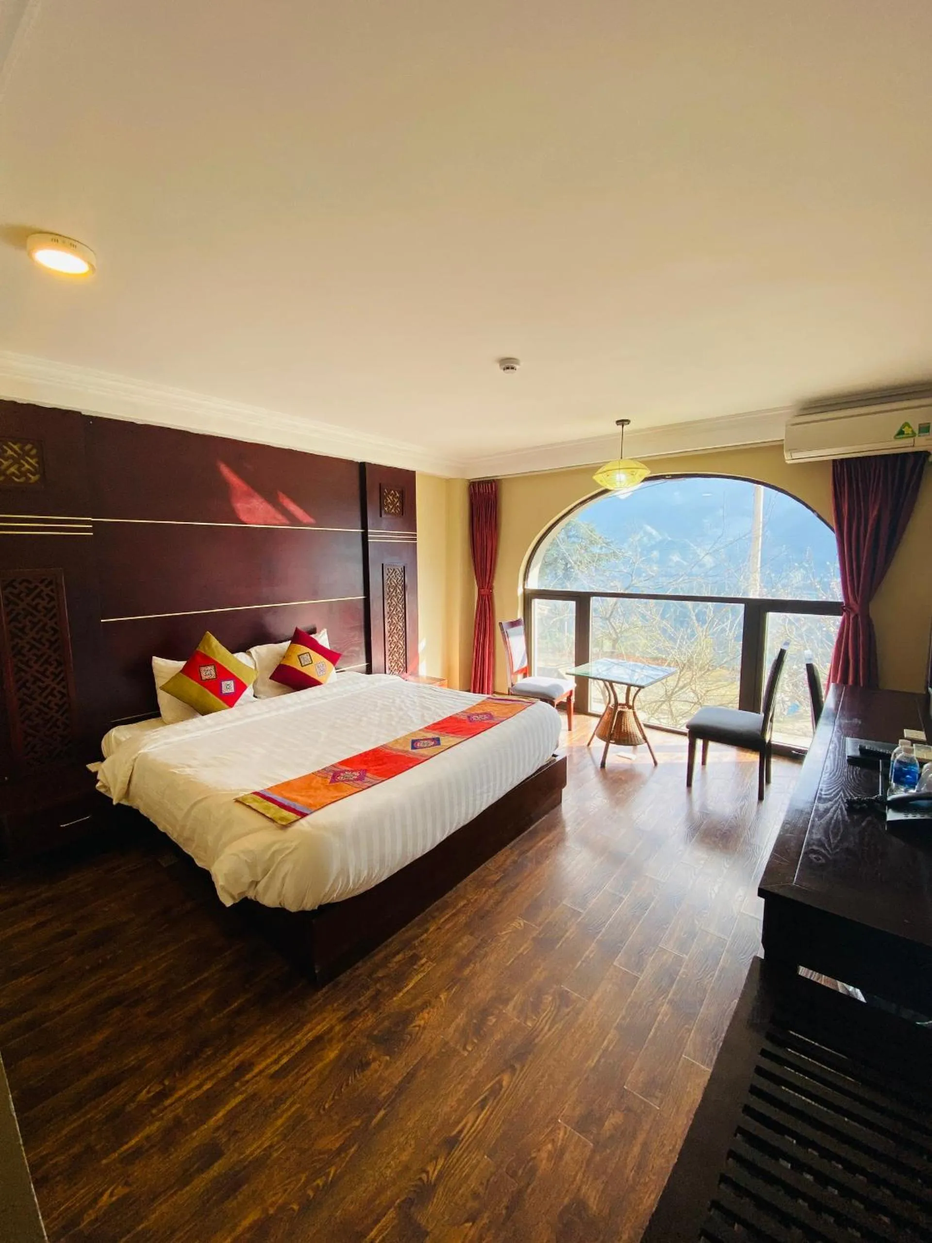 Bed in Sapa Vista Hotel