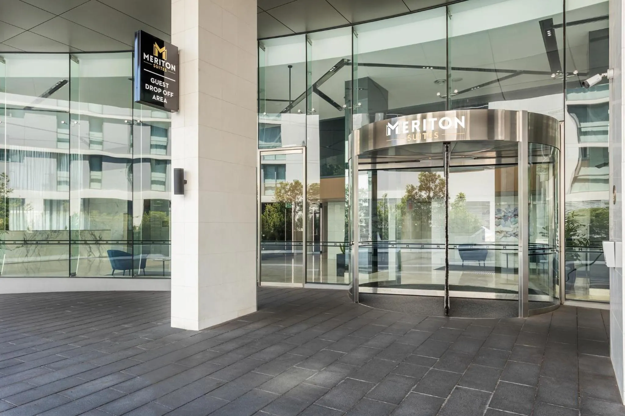 Facade/entrance in Meriton Suites Mascot Central