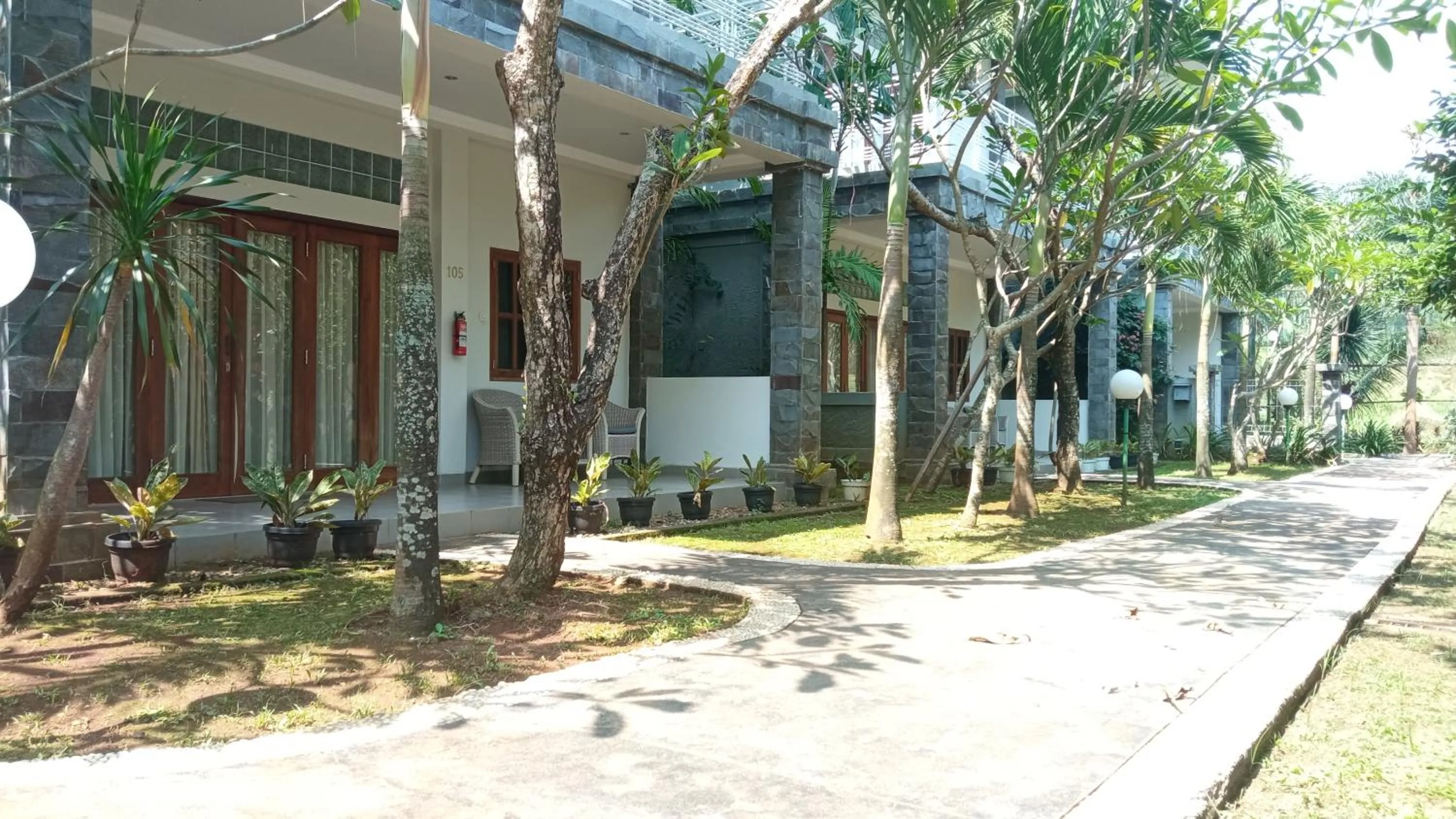 The Gecho Inn Country