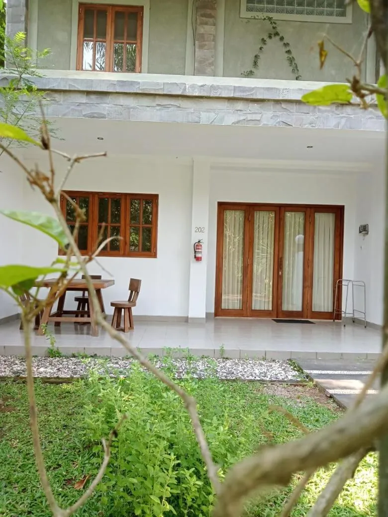 The Gecho Inn Country