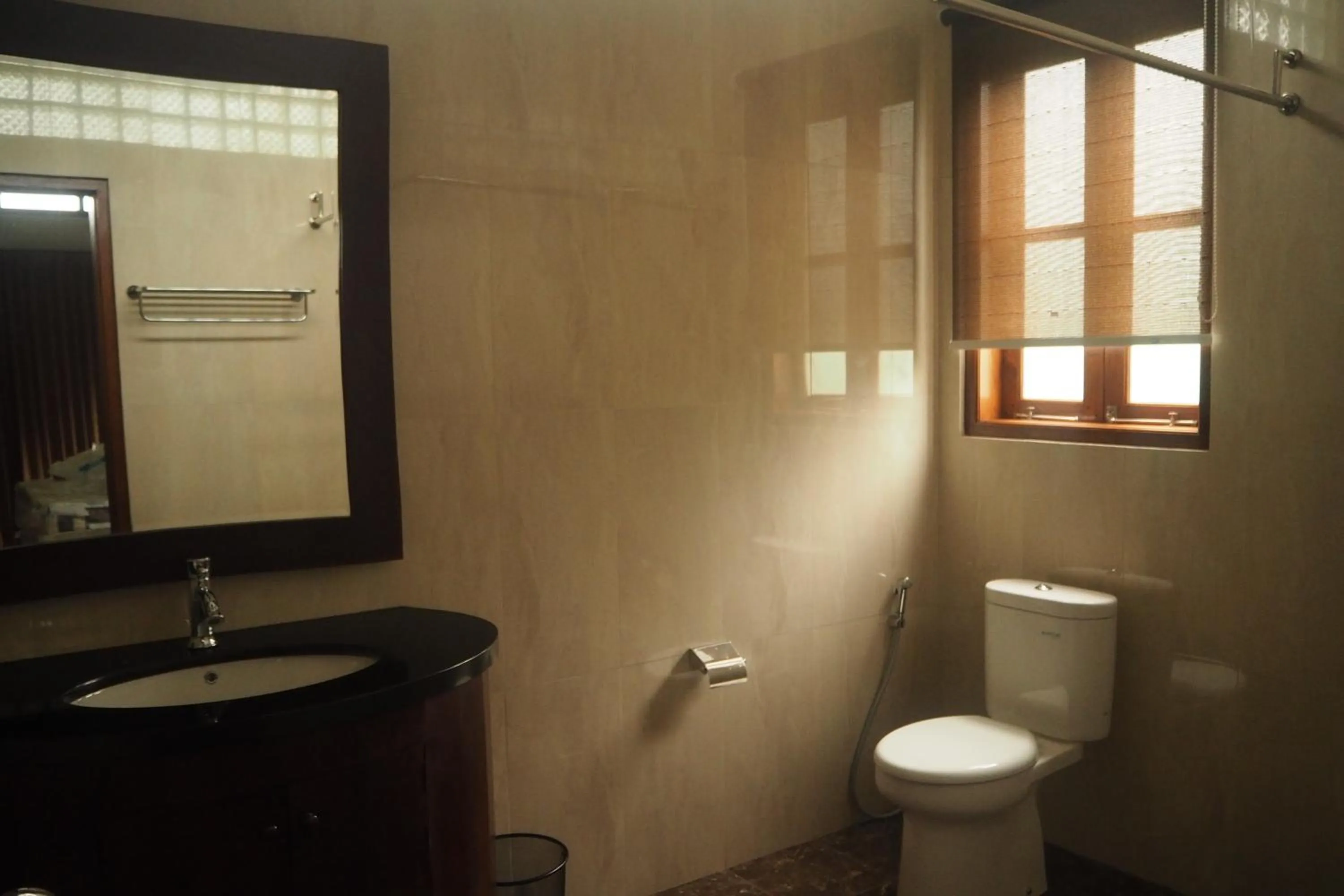 Bathroom in The Gecho Inn Country