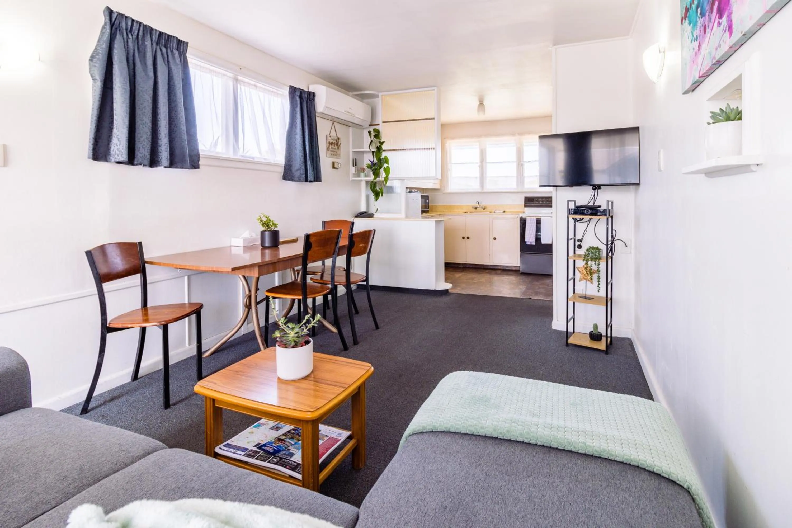 TV and multimedia in Belle Bonne Motel