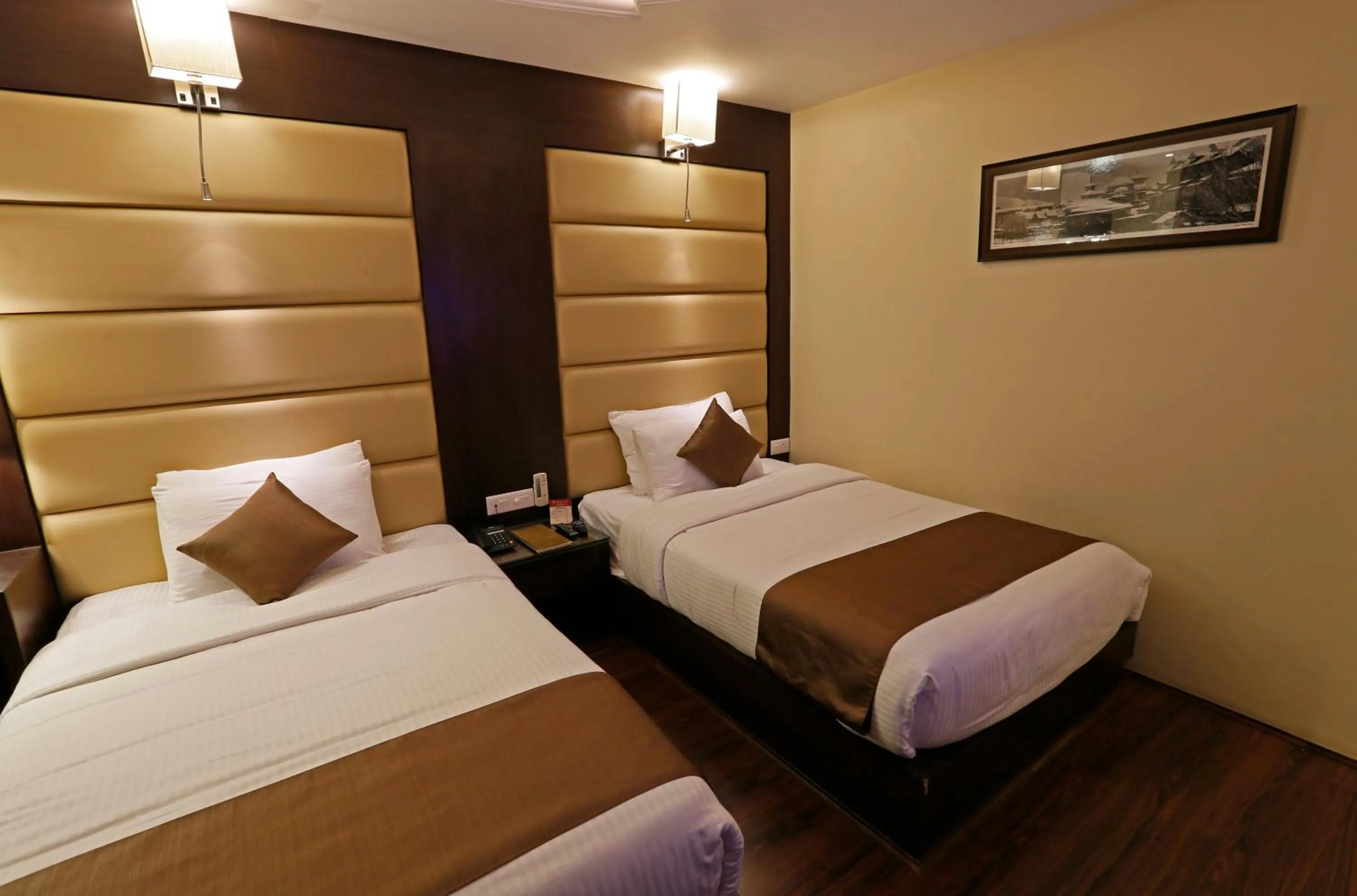 Bedroom, Bed in Clarks inn srinagar