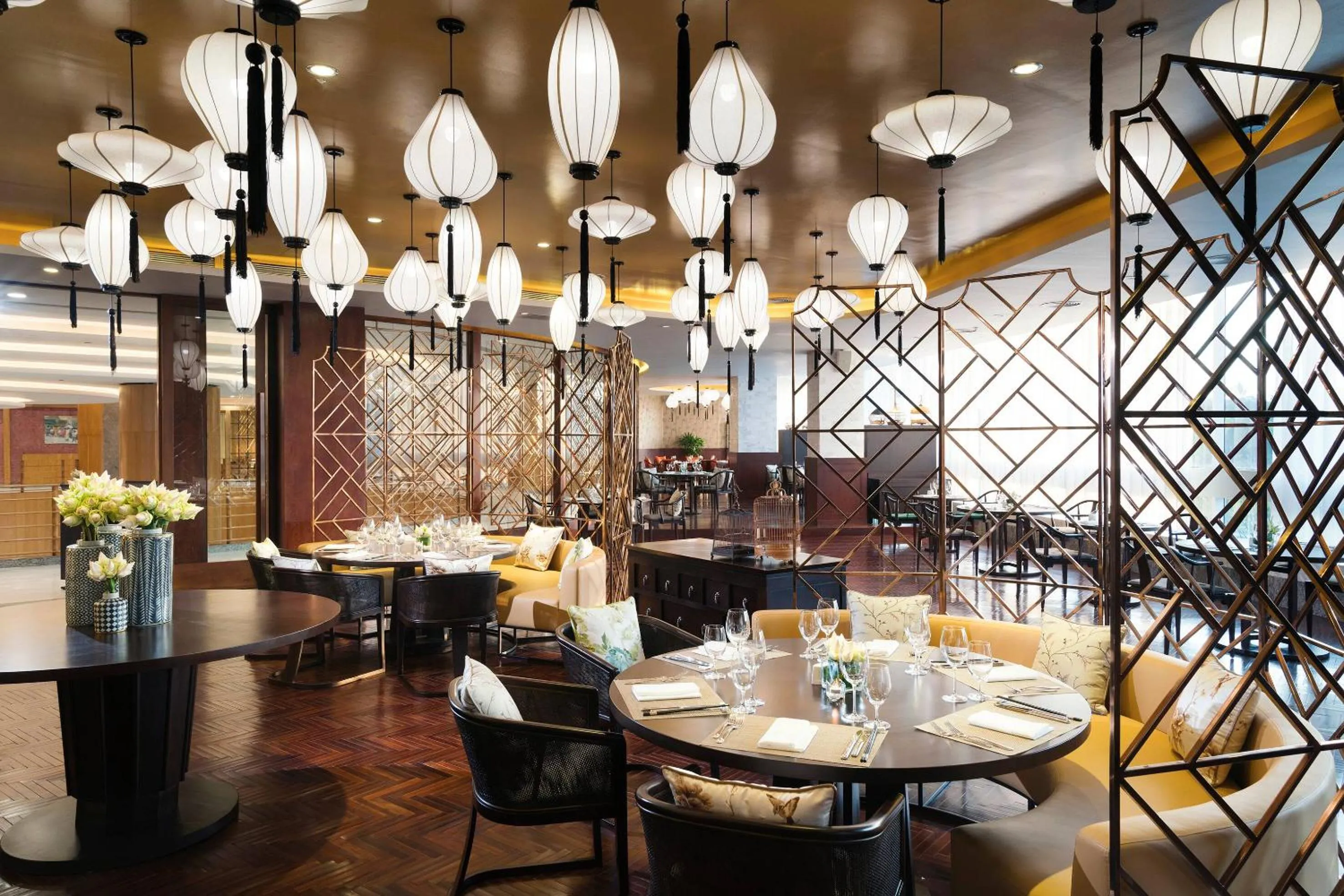 Restaurant/places to eat in Meliá Yangon