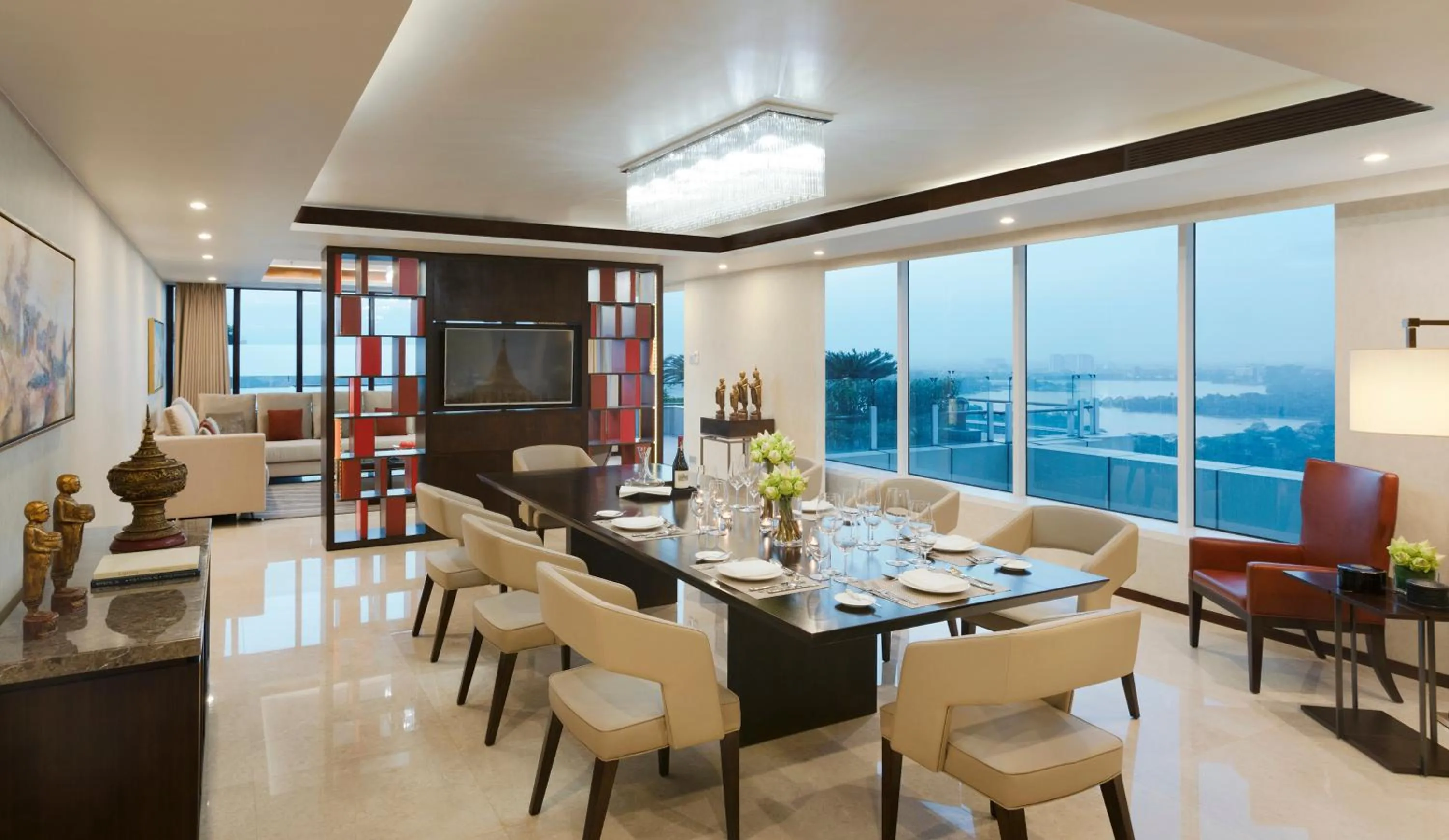Dining area in Melia Yangon