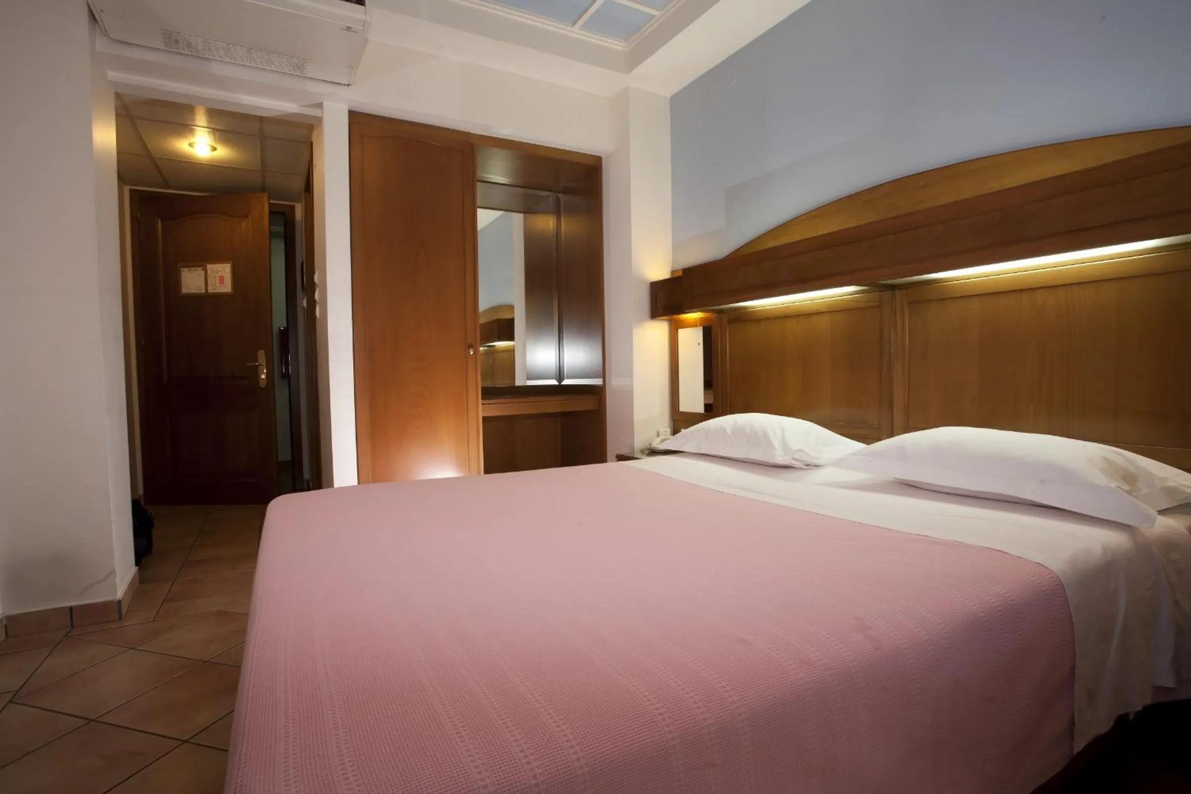 Bed in Hotel Katerina