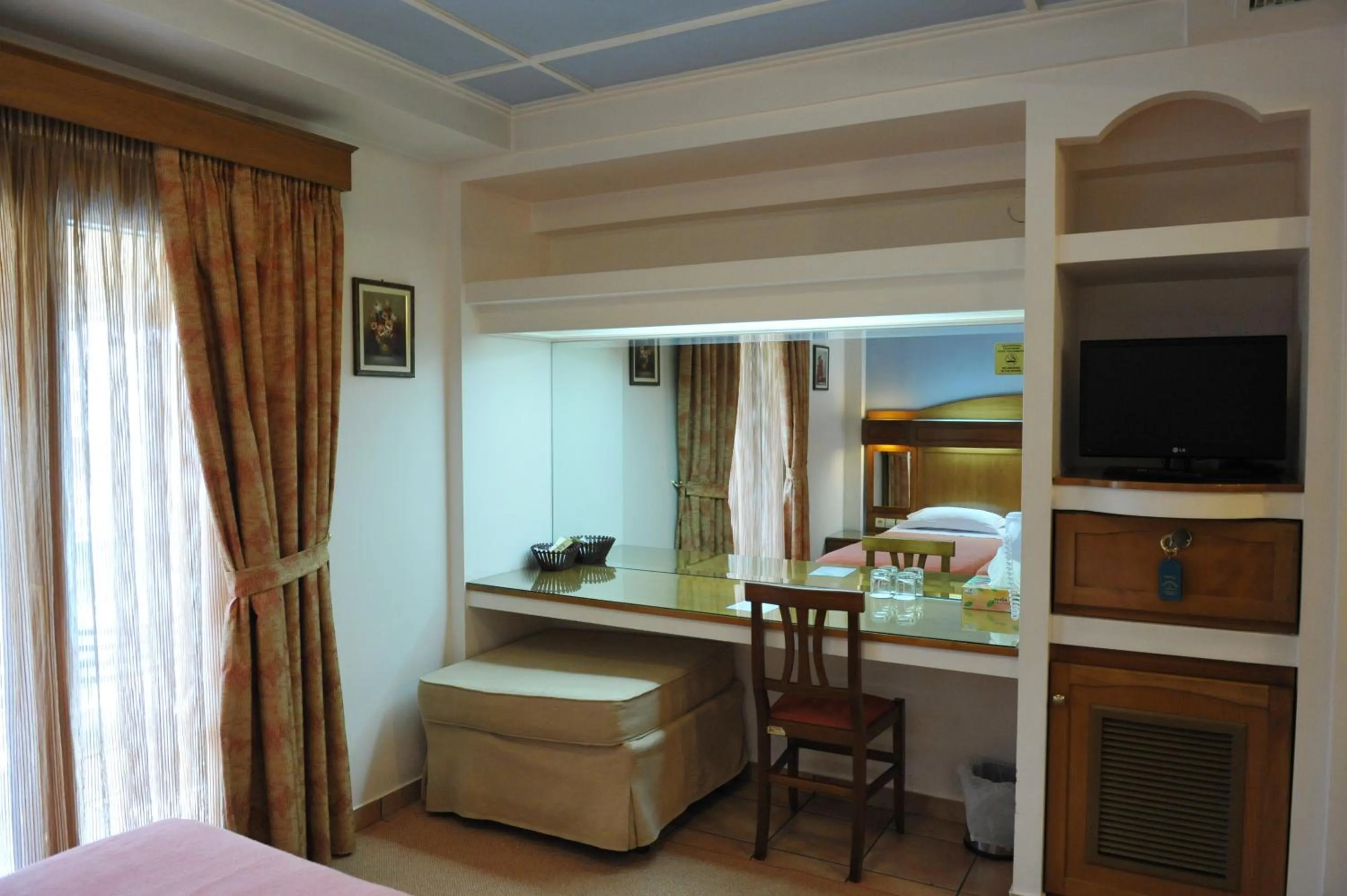 TV and multimedia, Bed in Hotel Katerina