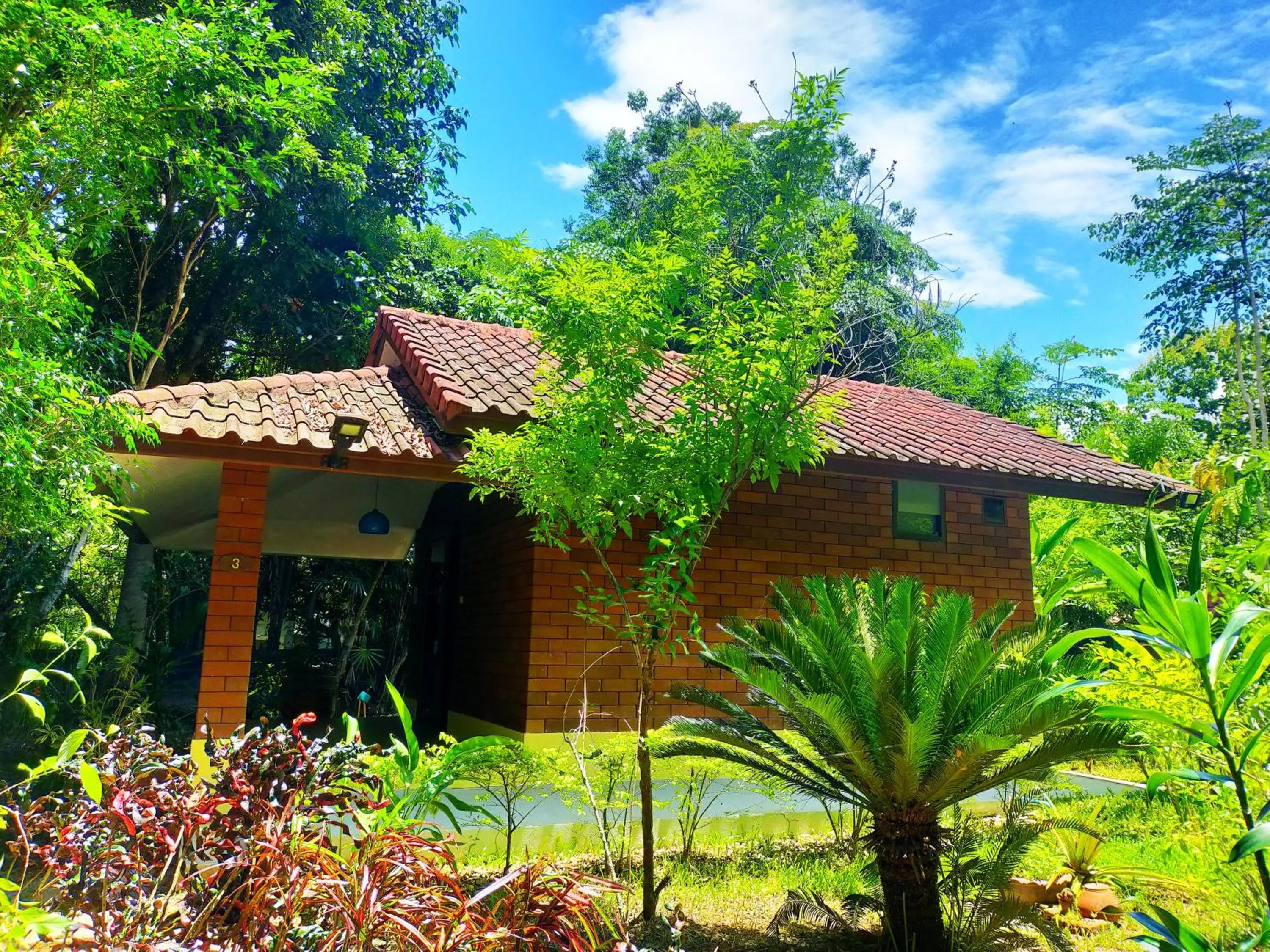 Property building in Khoom Kam Kaew