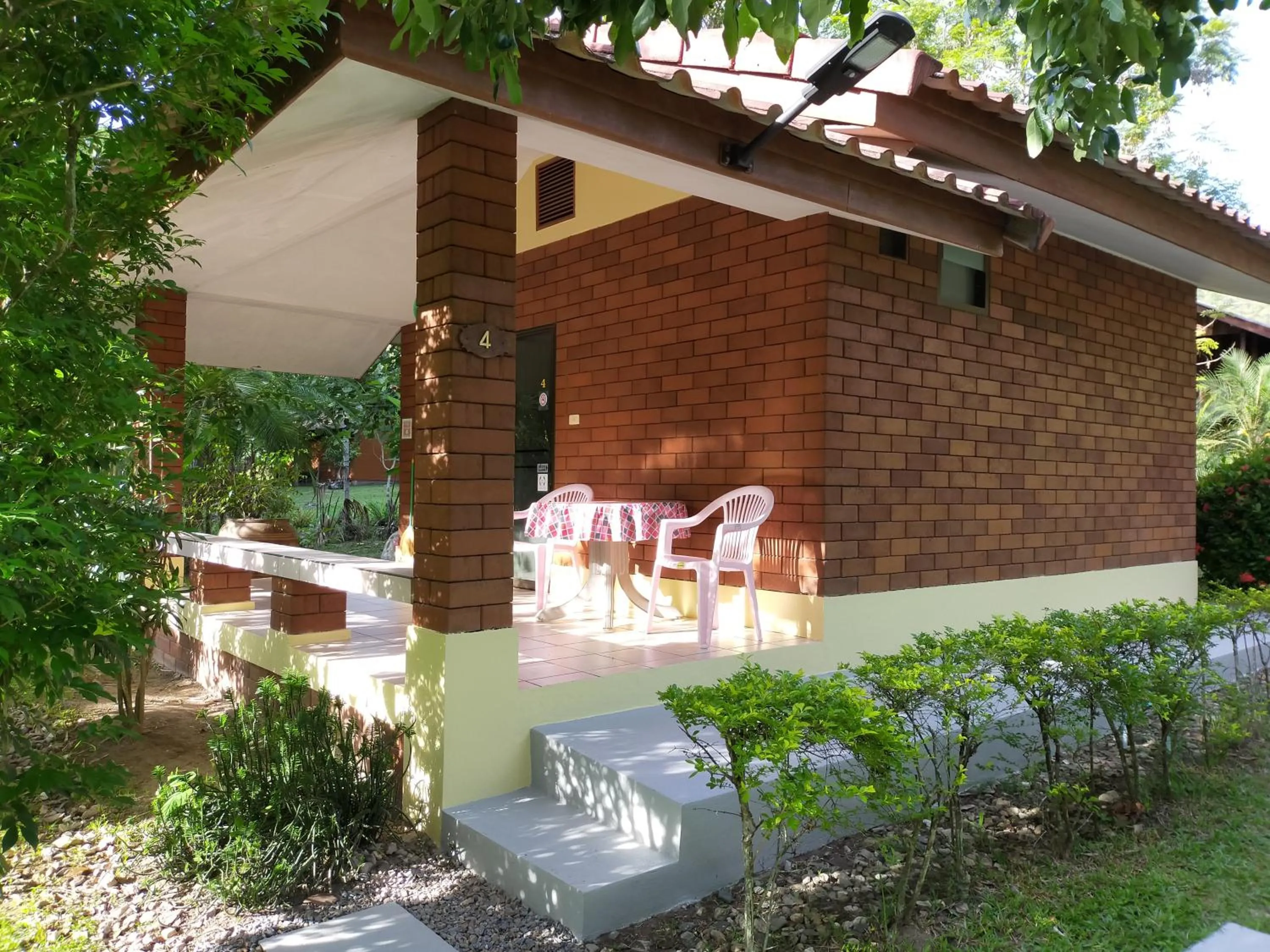 Property building in Khoom Kam Kaew