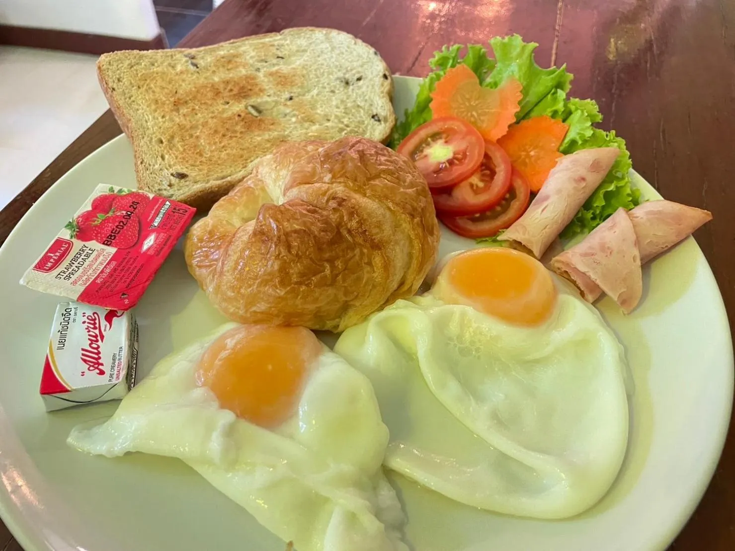 Breakfast in Khoom Kam Kaew