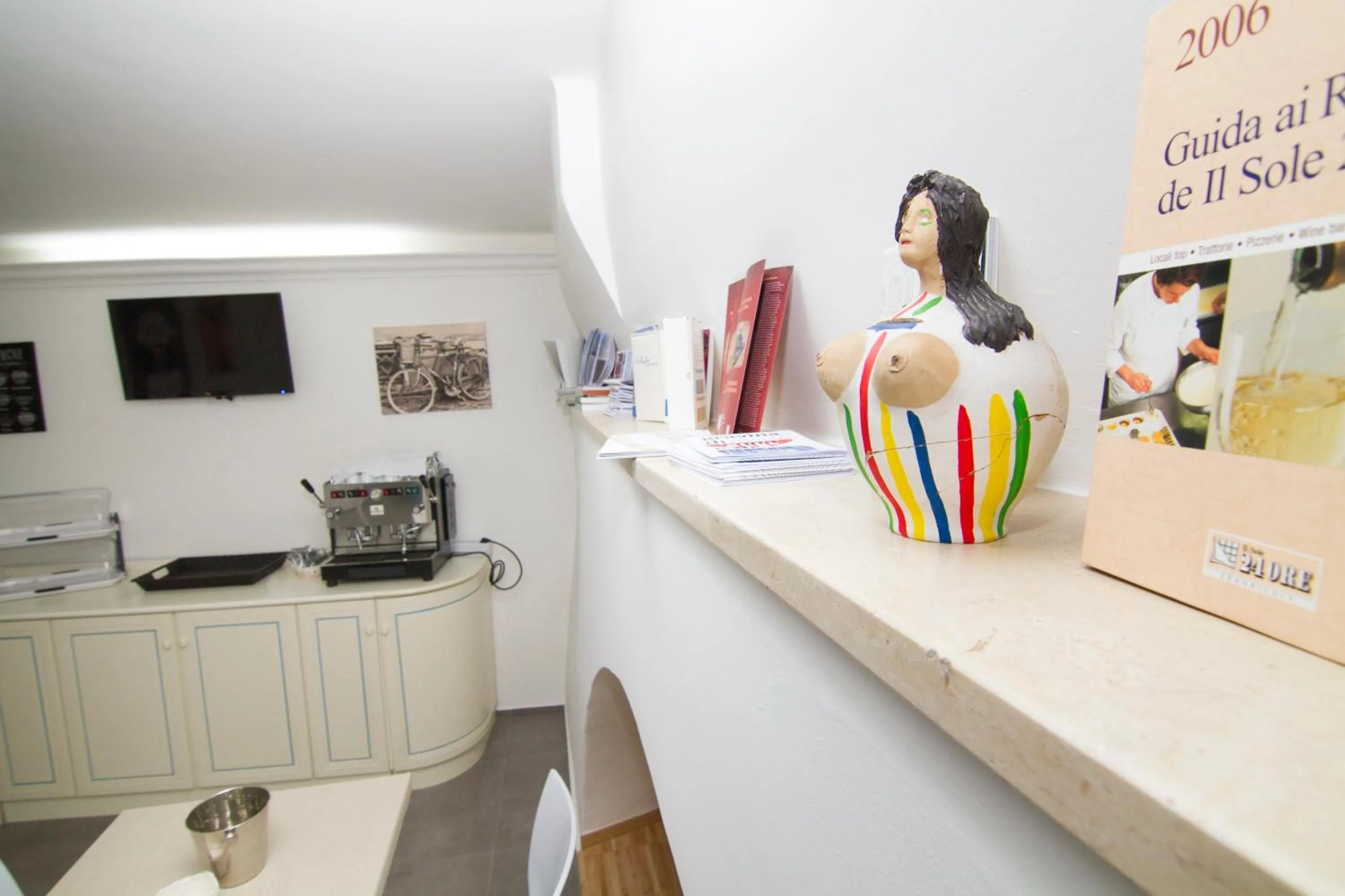 Lobby or reception in Al Bastione Relais Suite & Rooms