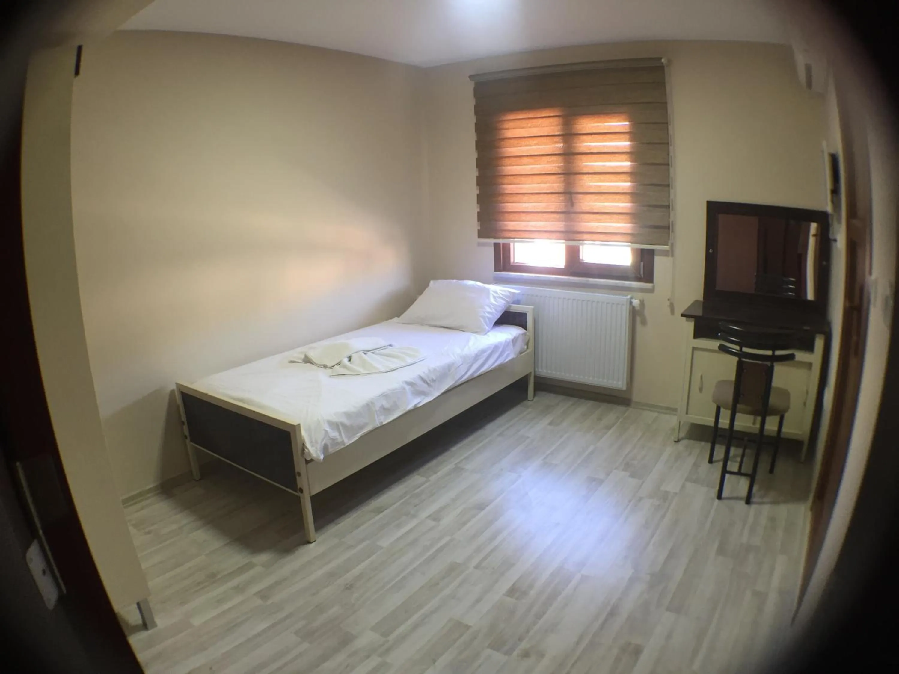 Bed in Beyoglu Huzur Hotel