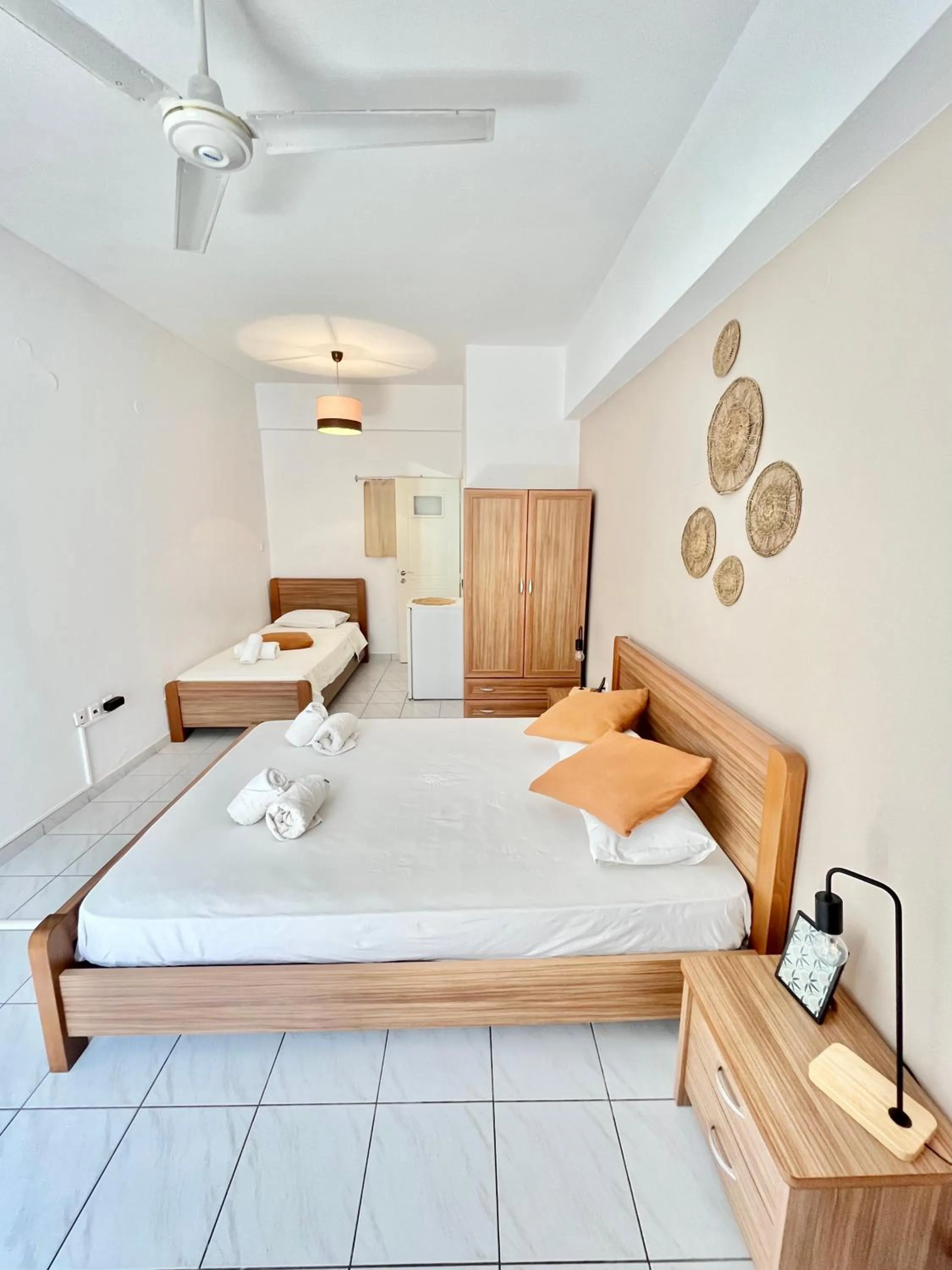 Koutrakis Rooms