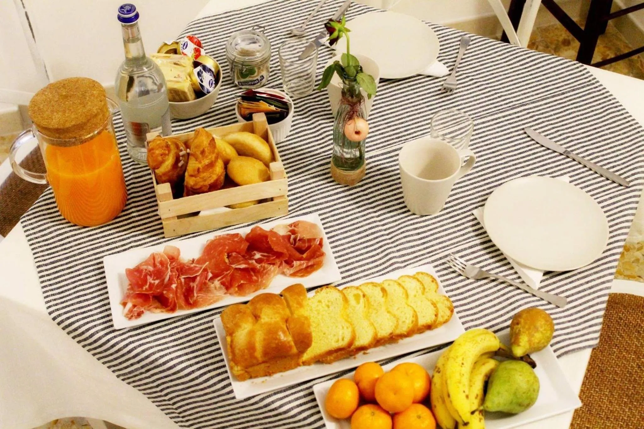Continental breakfast in Il Vecchio e Il Mare Maratea