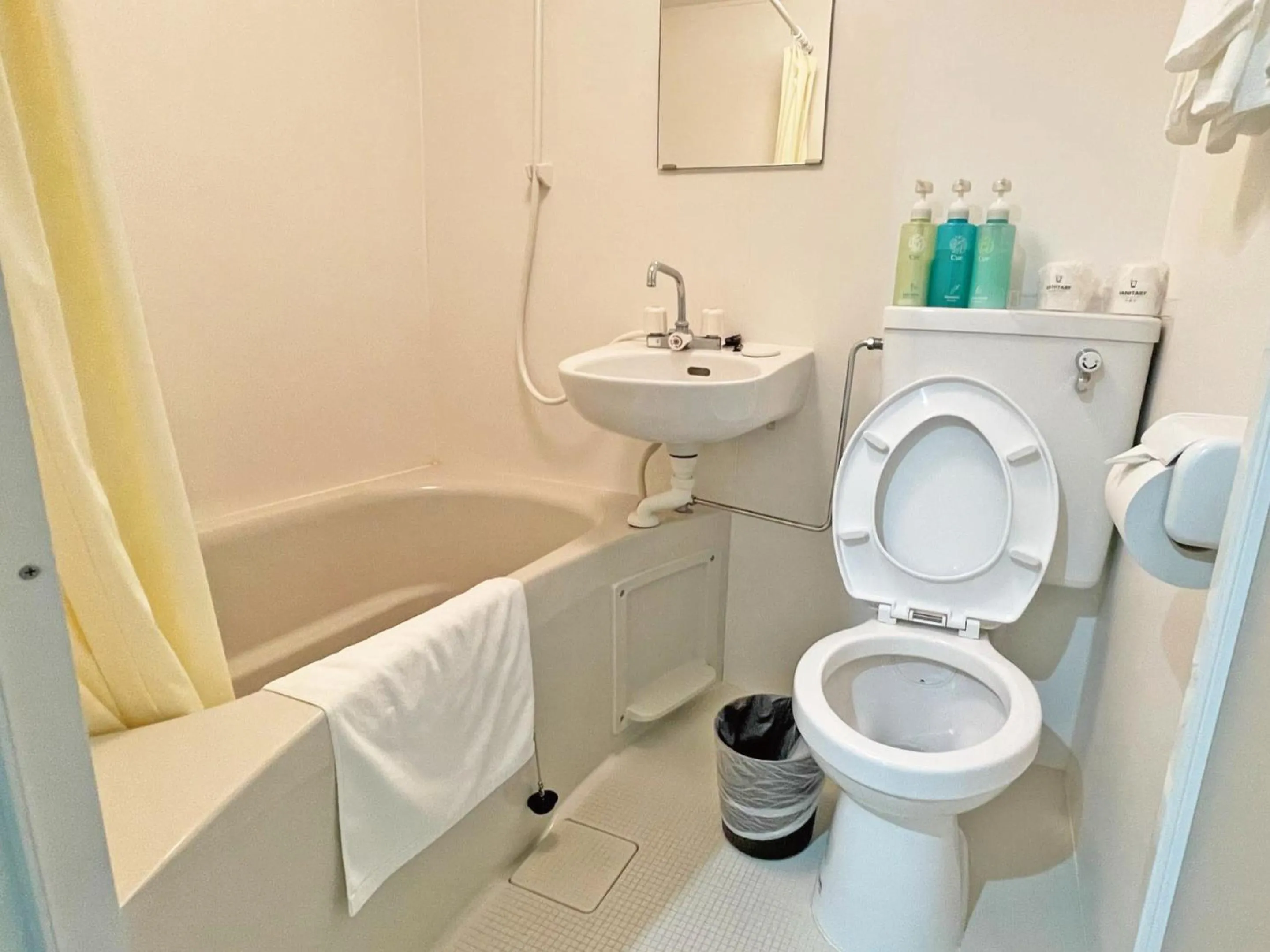 Bathroom in Victoria Hotel