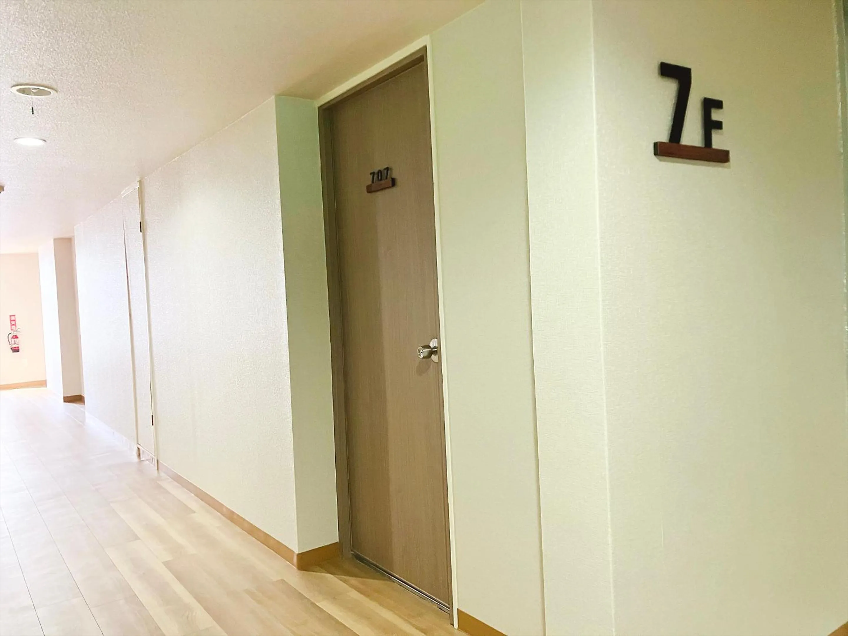 Area and facilities in Victoria Hotel