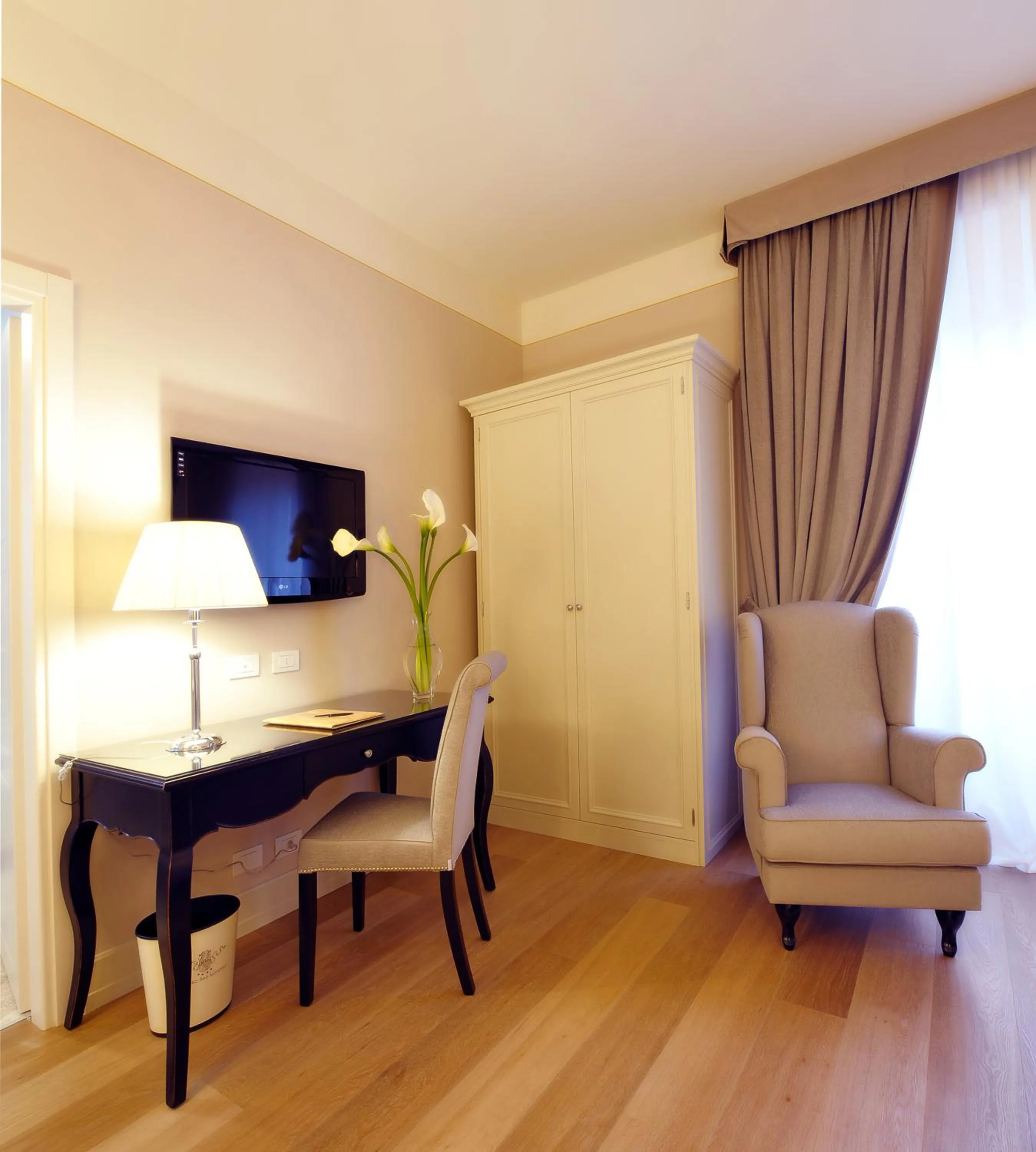 TV and multimedia in Hotel Palazzo San Lorenzo & Spa