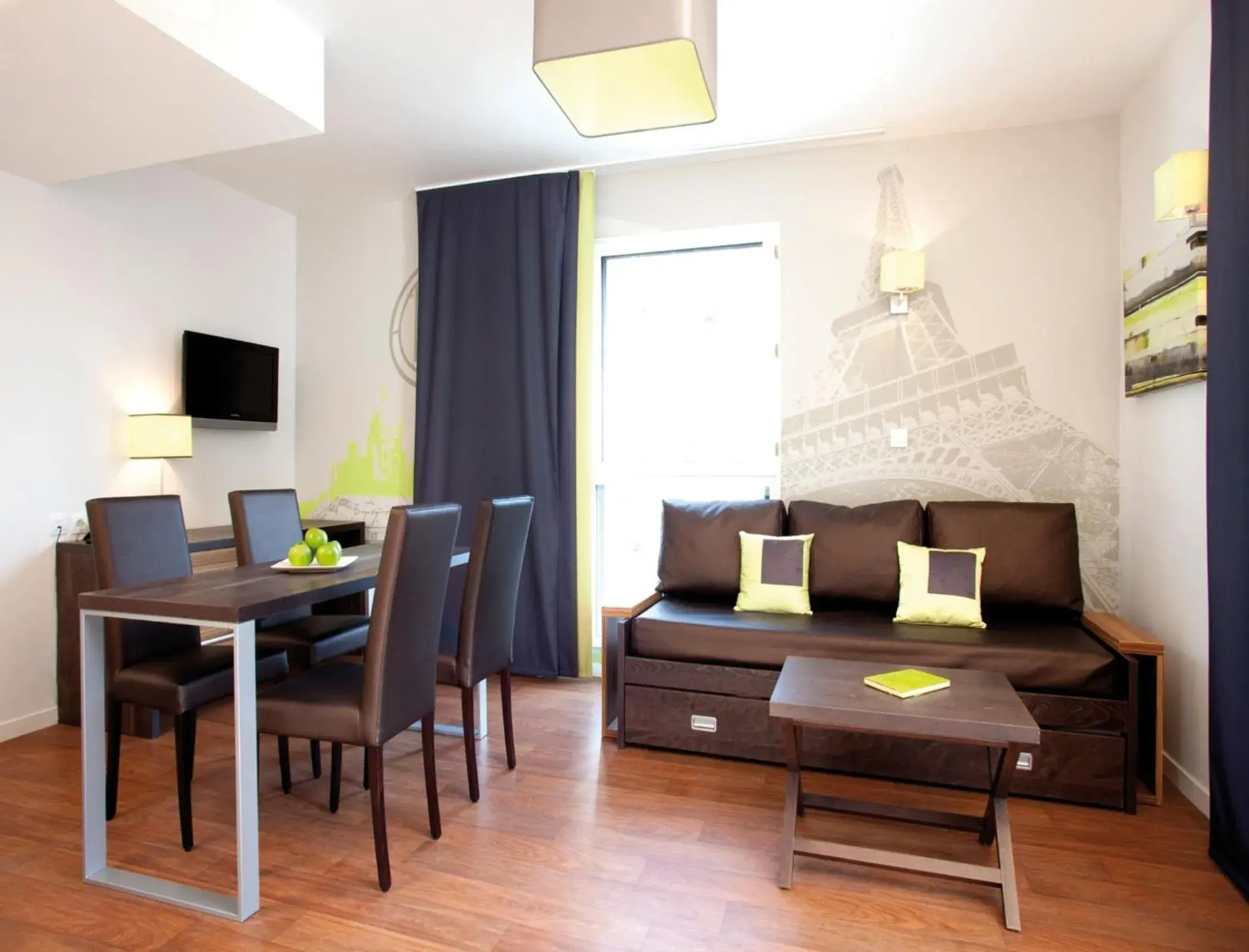 One-Bedroom Apartment (2 Adults + 2 Children) in Lagrange Apart’Hotel Paris-Boulogne One-Bedroom Apartment (2 Adults + 2 Children) in Lagrange Apart’Hotel Paris-Boulogne