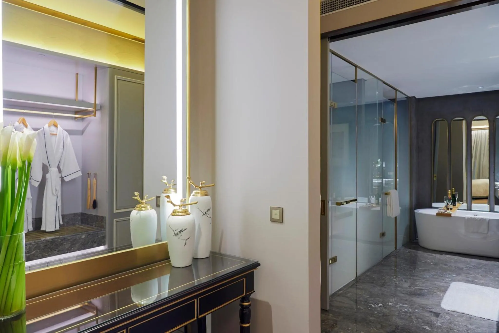 Bathroom in Sky Fortune Boutique Hotel Shanghai