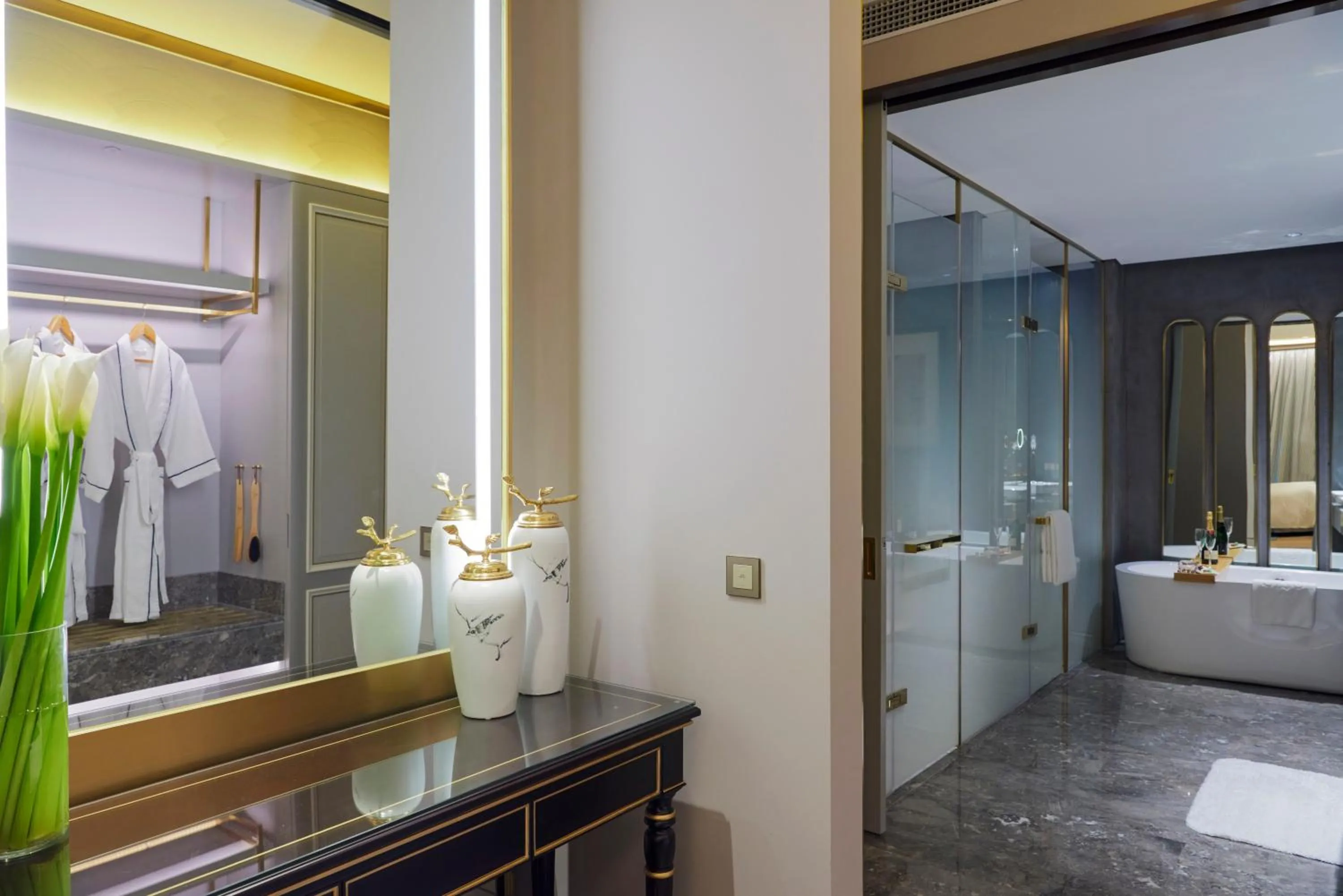 Bathroom in Sky Fortune Boutique Hotel Shanghai