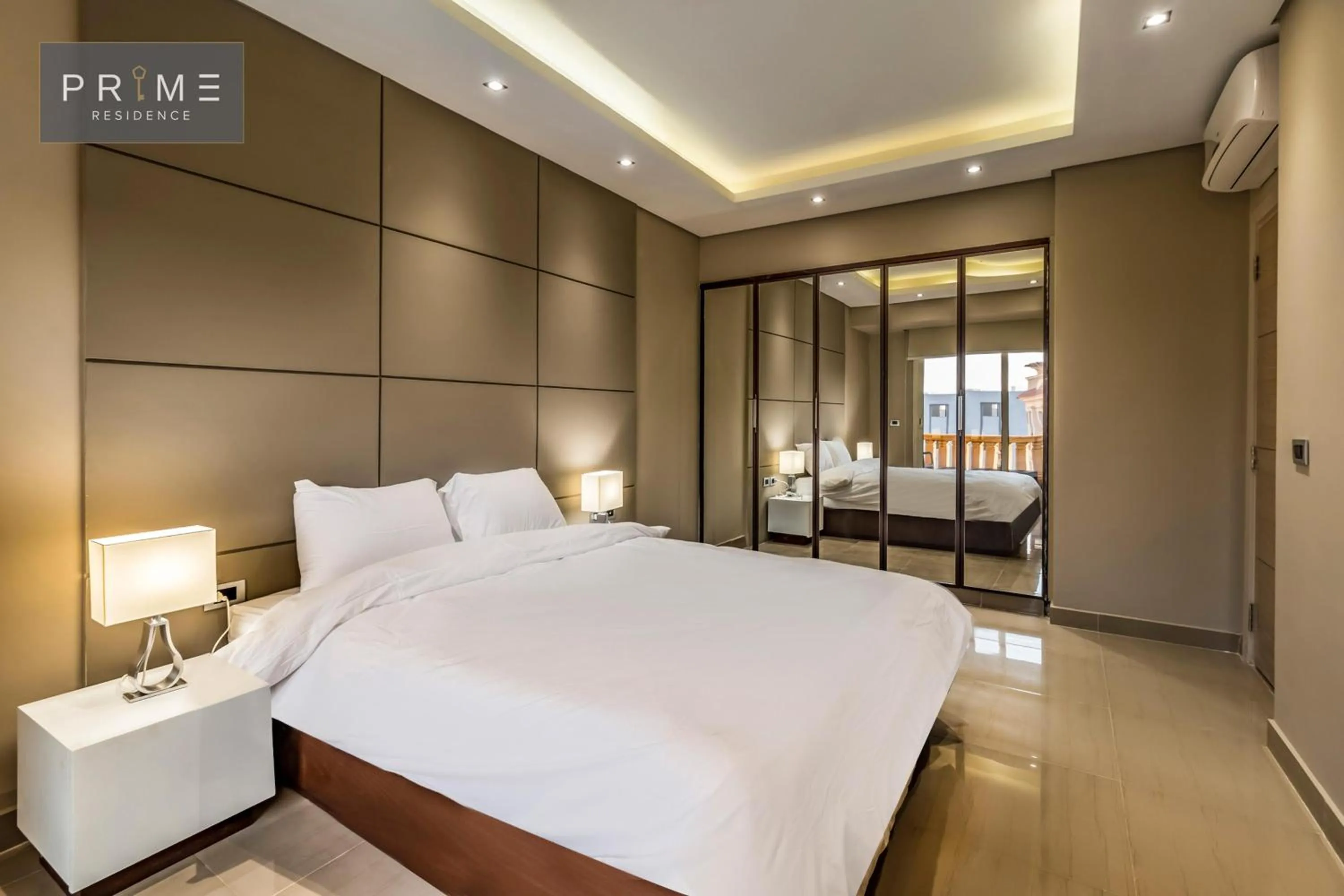 Photo of the whole room, Bed in Prime Residence New Cairo