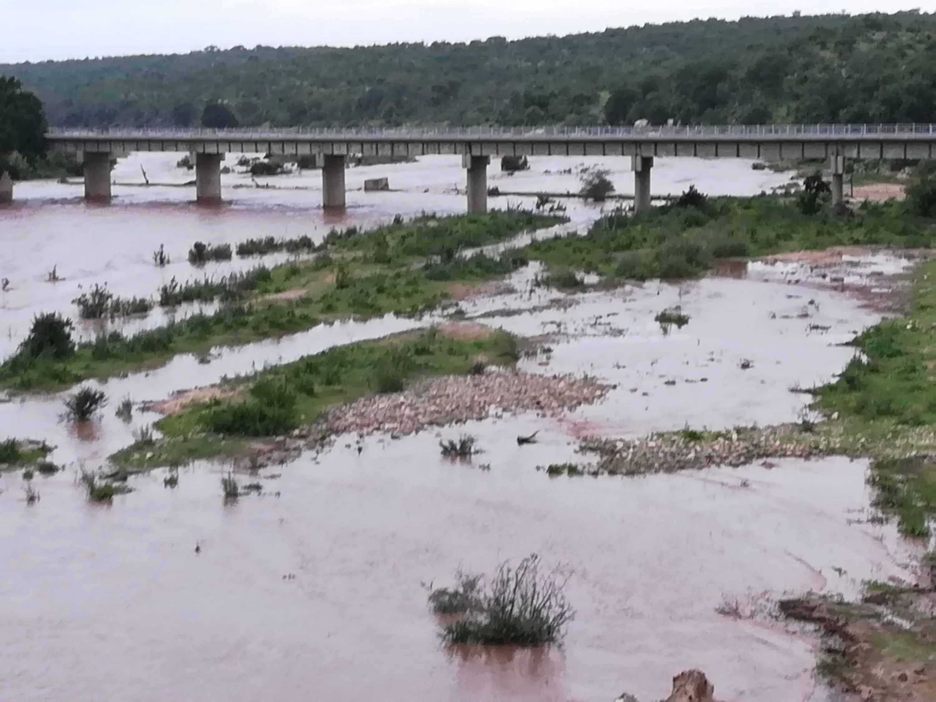 Natural landscape in Three Bridges B&B