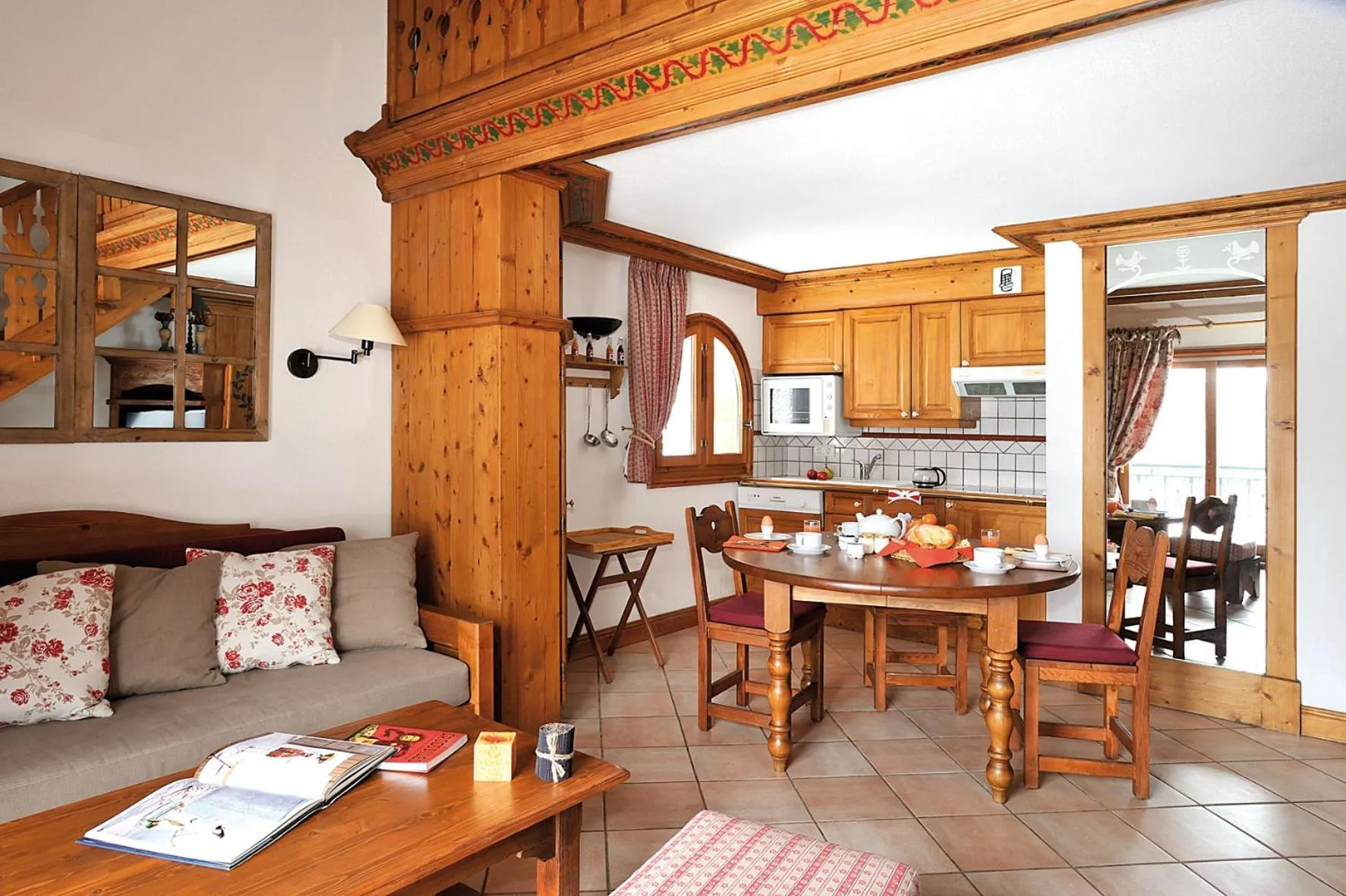 Kitchen or kitchenette in Lagrange Vacances Le Cristal d'Argentière