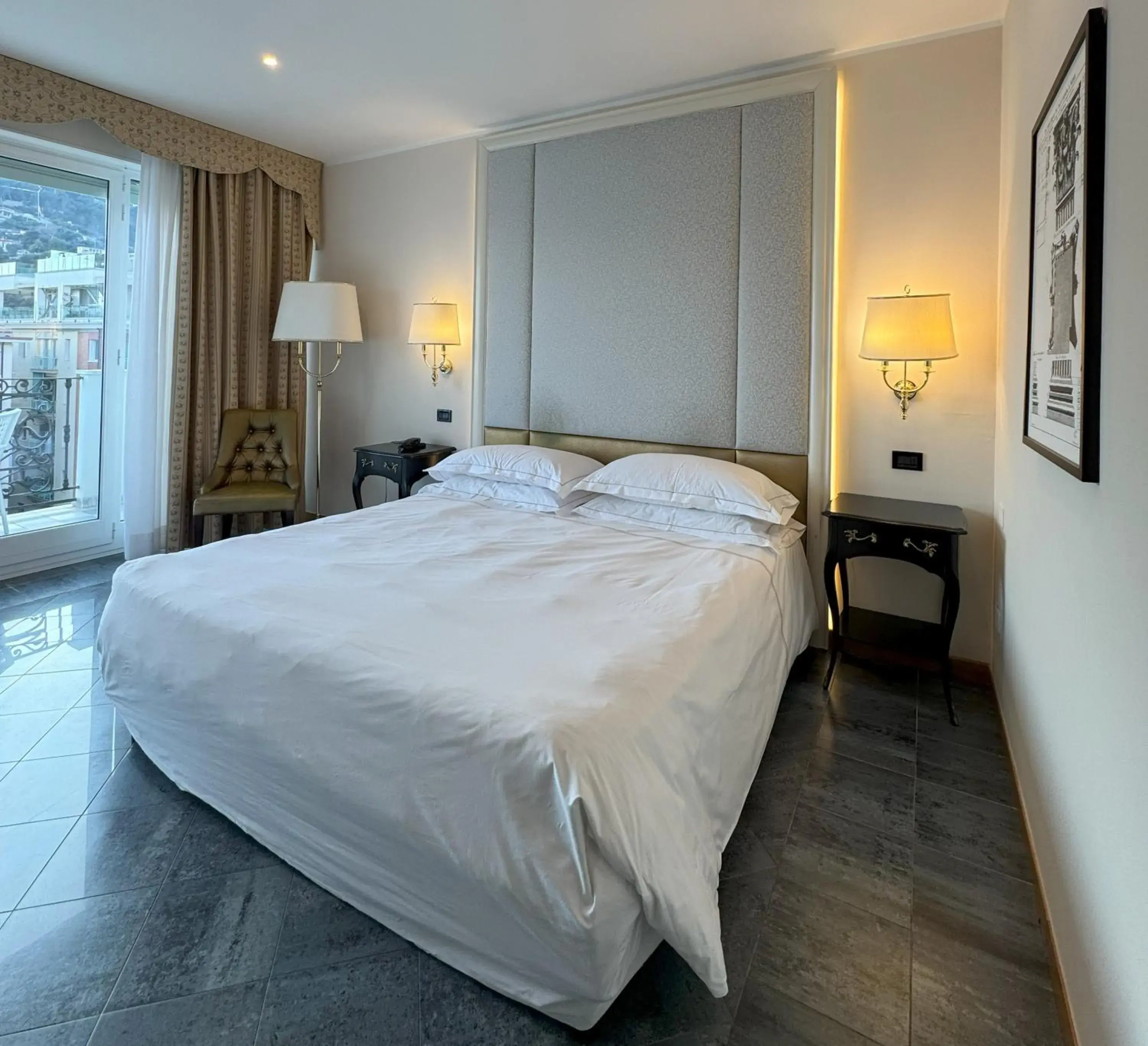 Bed in LVG Hotel Collection - Grand Hotel Mediterranee Bed in LVG Hotel Collection - Grand Hotel Mediterranee