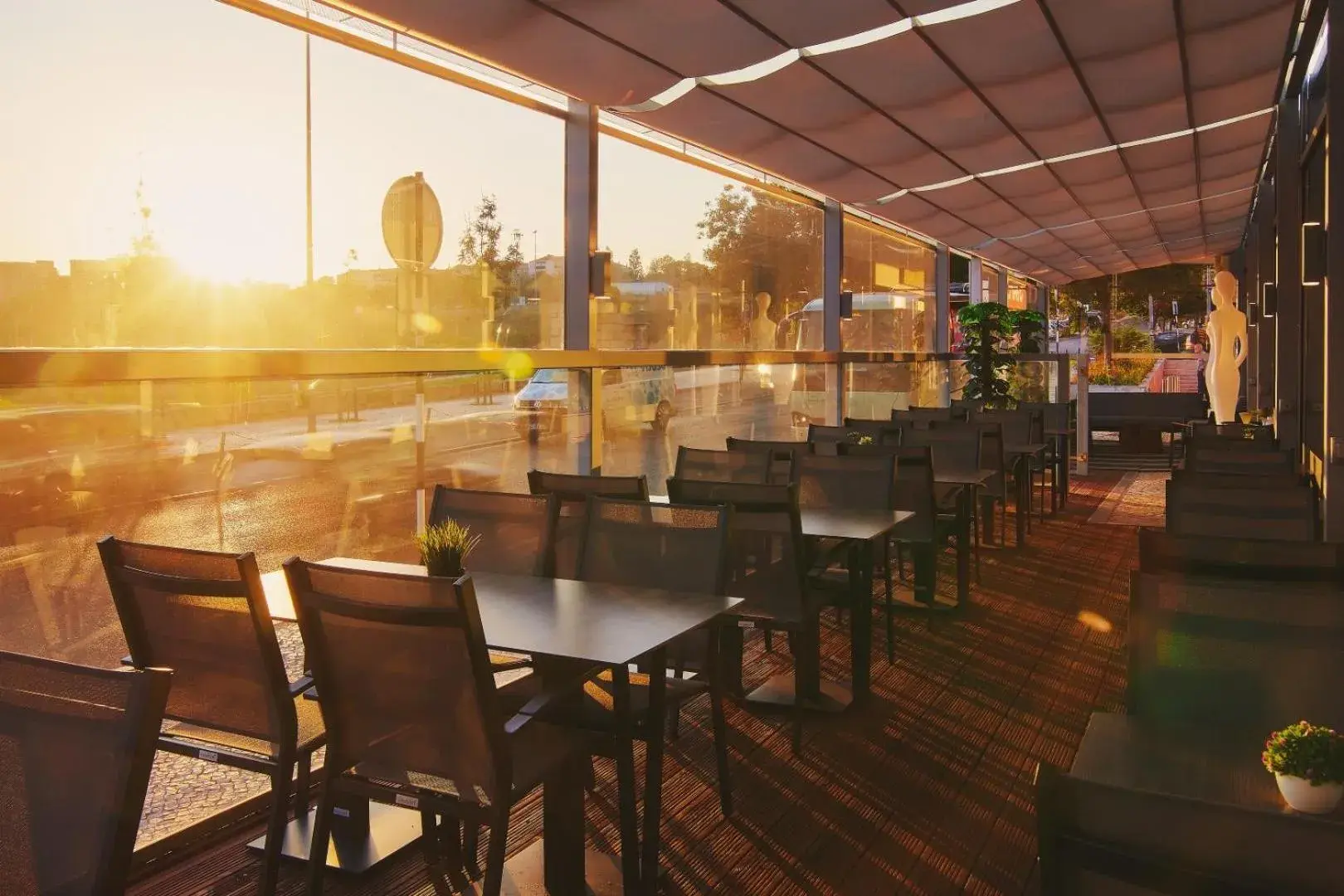 Restaurant/places to eat in Mercure Lisboa Almada Restaurant/places to eat in Mercure Lisboa Almada