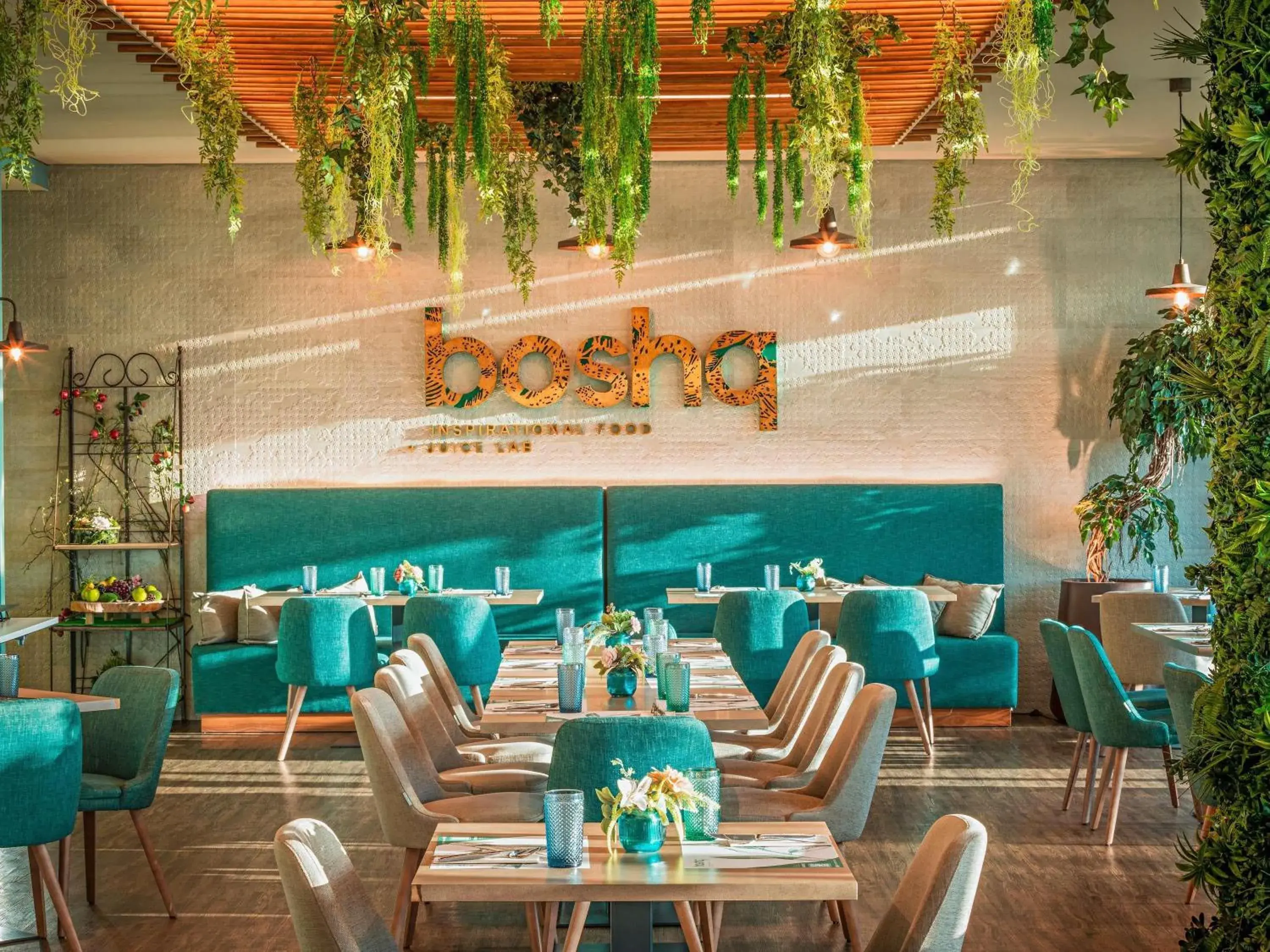 Property building in Mercure Lisboa Almada Property building in Mercure Lisboa Almada