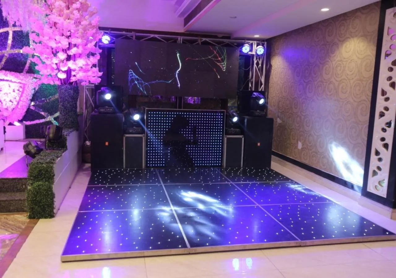 Banquet/Function facilities in Lavanya Hotel- Near Alipur, Delhi