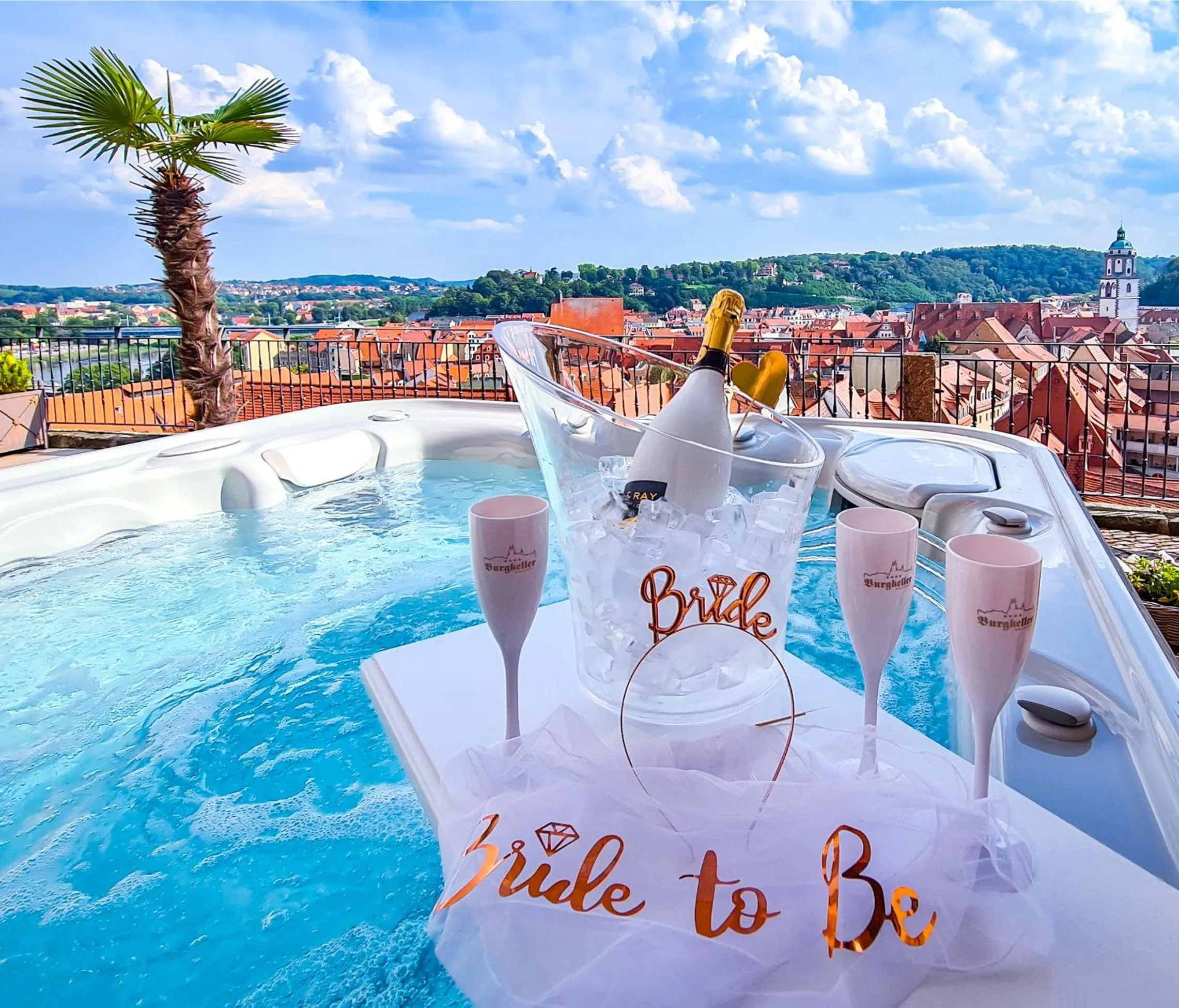 Hot Tub in Romantik Hotel Burgkeller Residenz Kerstinghaus