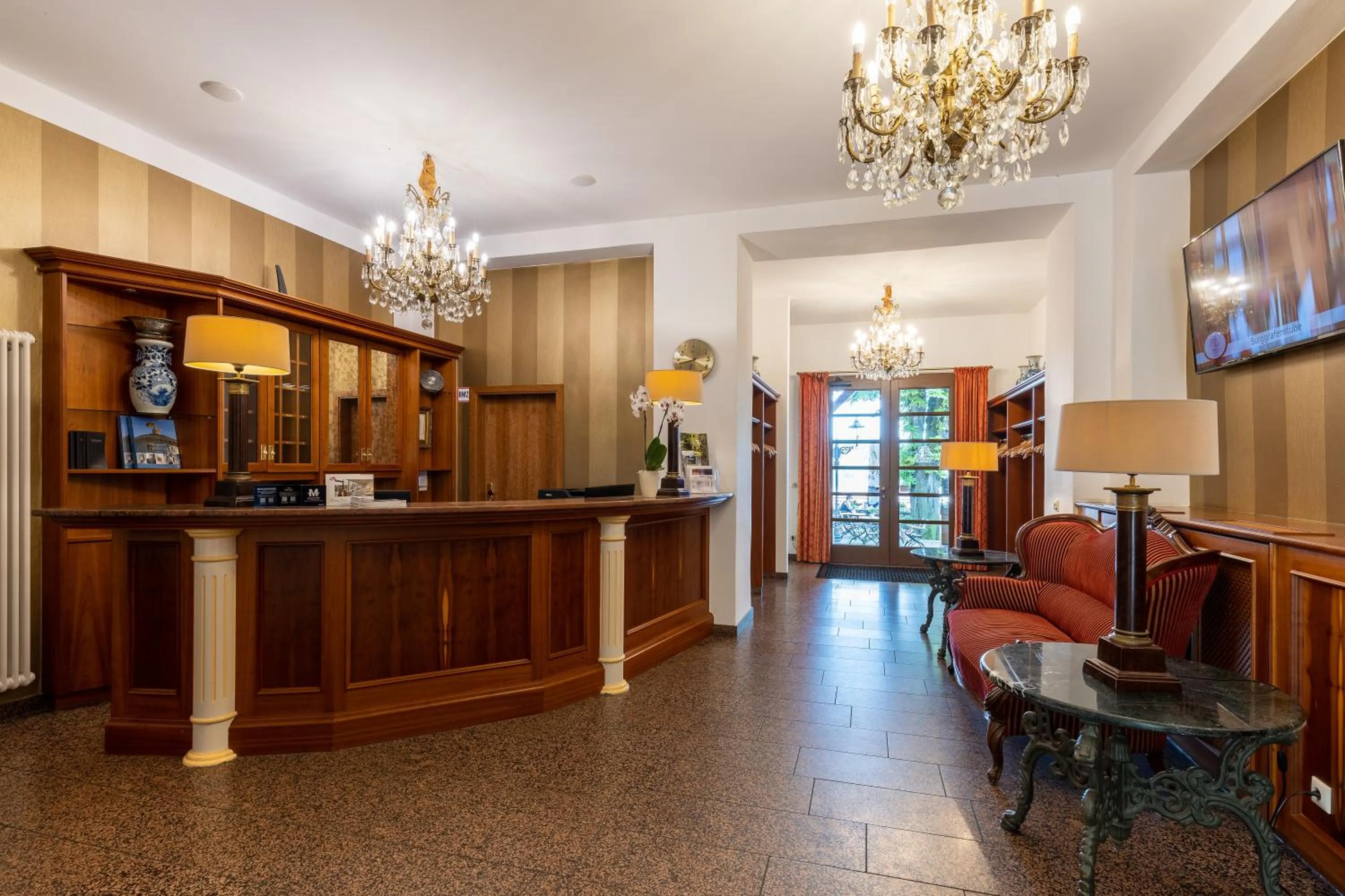 Lobby or reception in Romantik Hotel Burgkeller Residenz Kerstinghaus