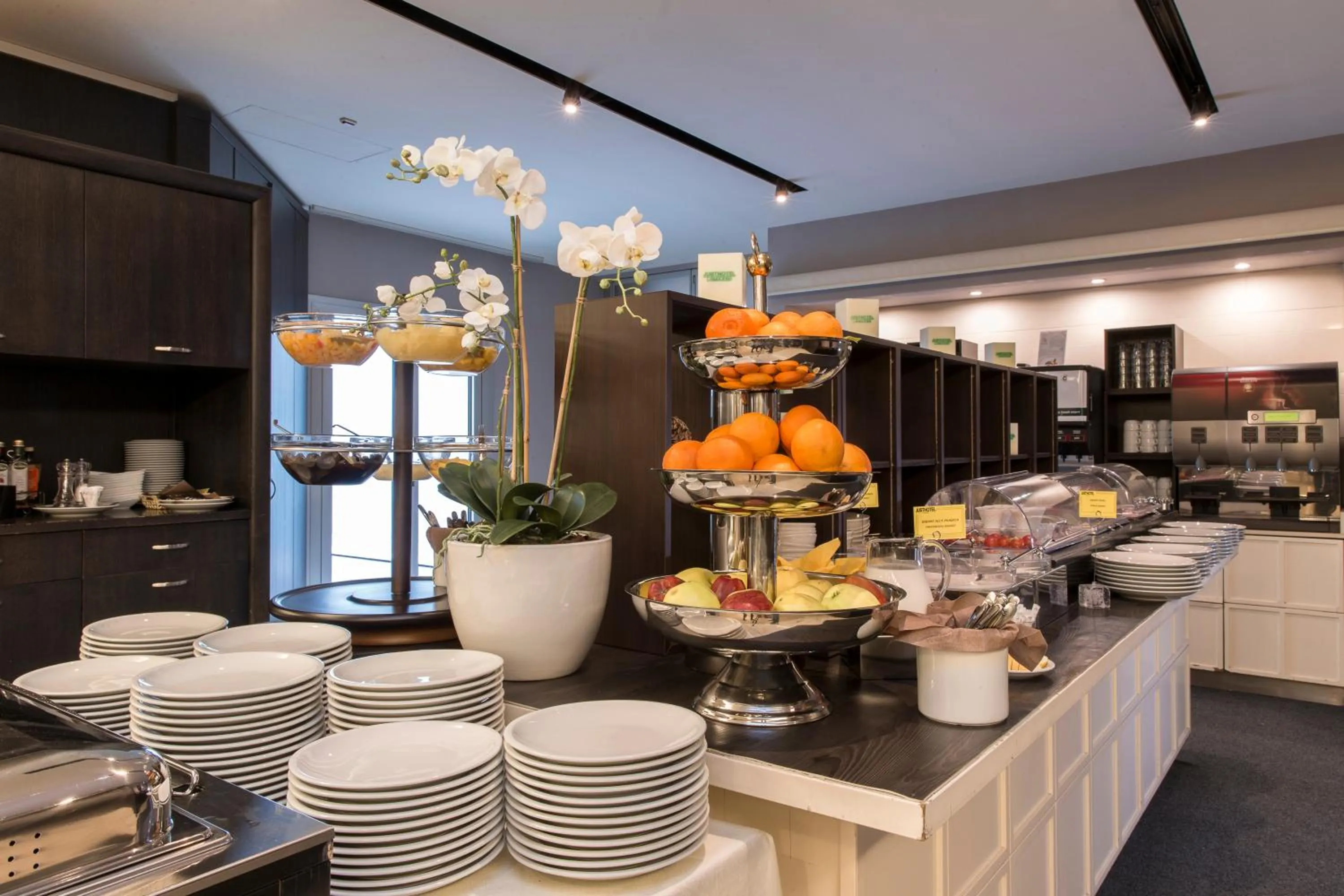 Restaurant/places to eat in Just Hotel Lomazzo Fiera