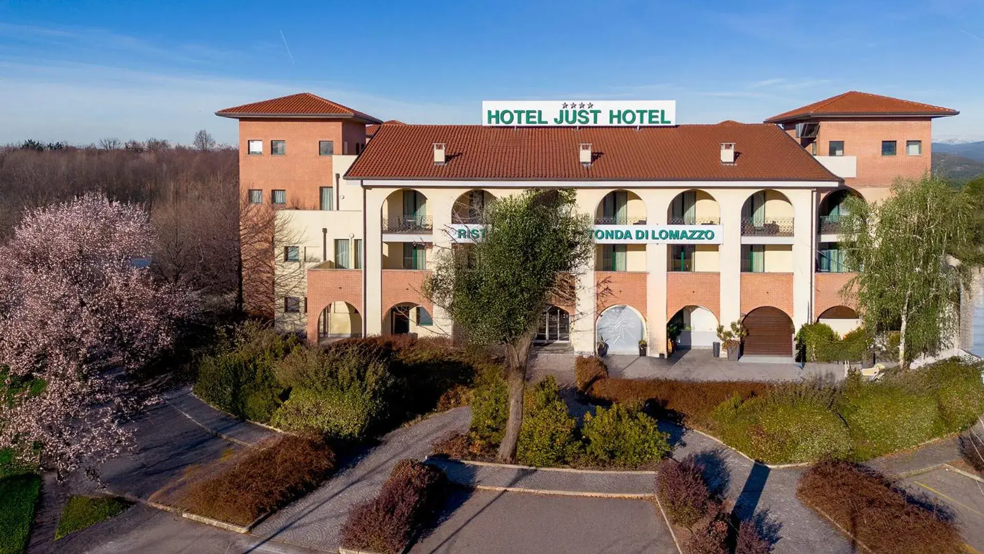 Property building in Just Hotel Lomazzo Fiera Property building in Just Hotel Lomazzo Fiera