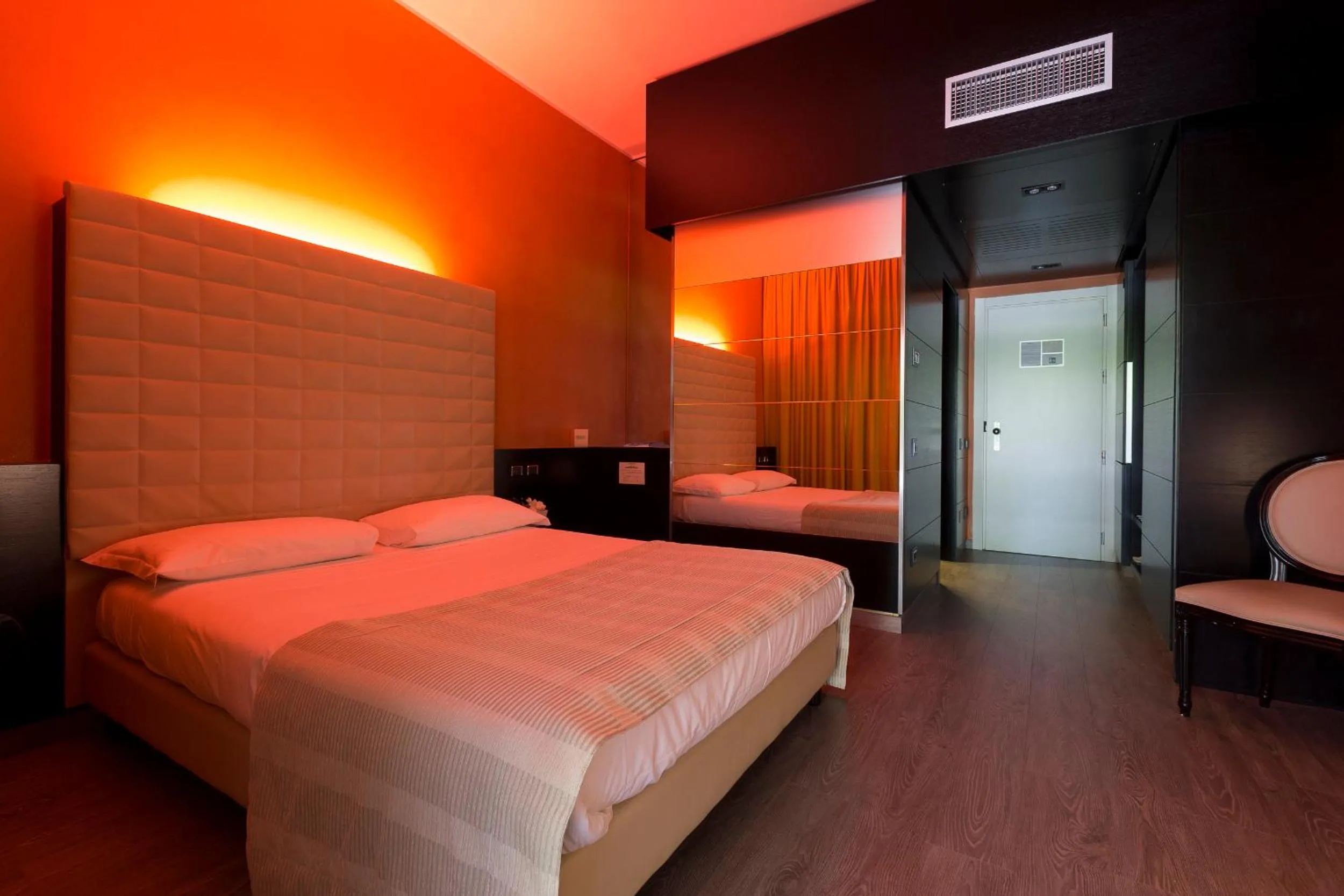 Photo of the whole room, Bed in Just Hotel Lomazzo Fiera