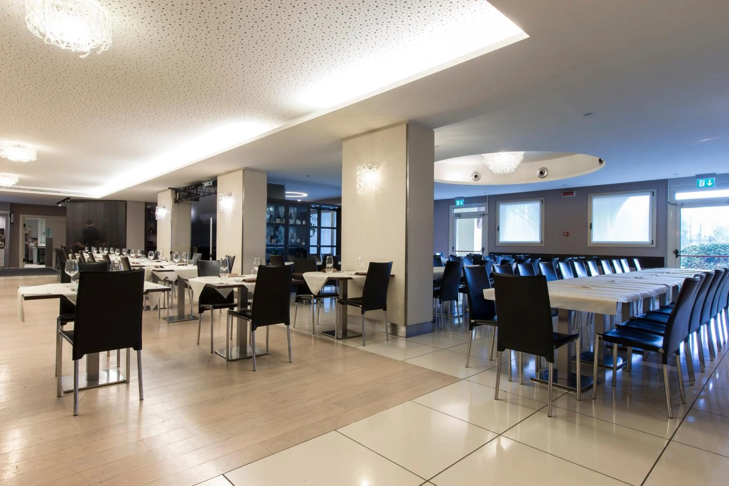 Restaurant/places to eat in Just Hotel Lomazzo Fiera