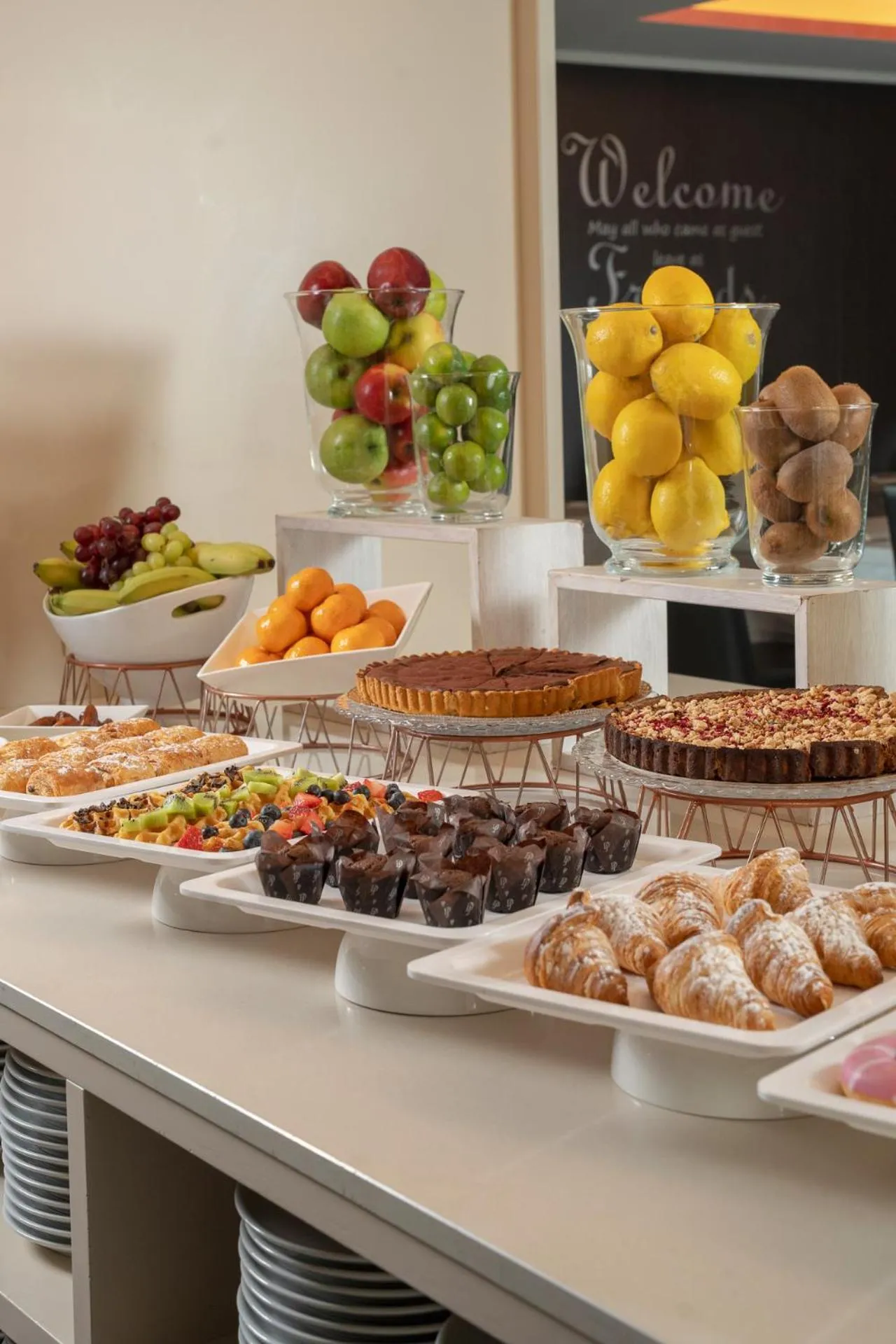 Buffet breakfast in Just Hotel Lomazzo Fiera