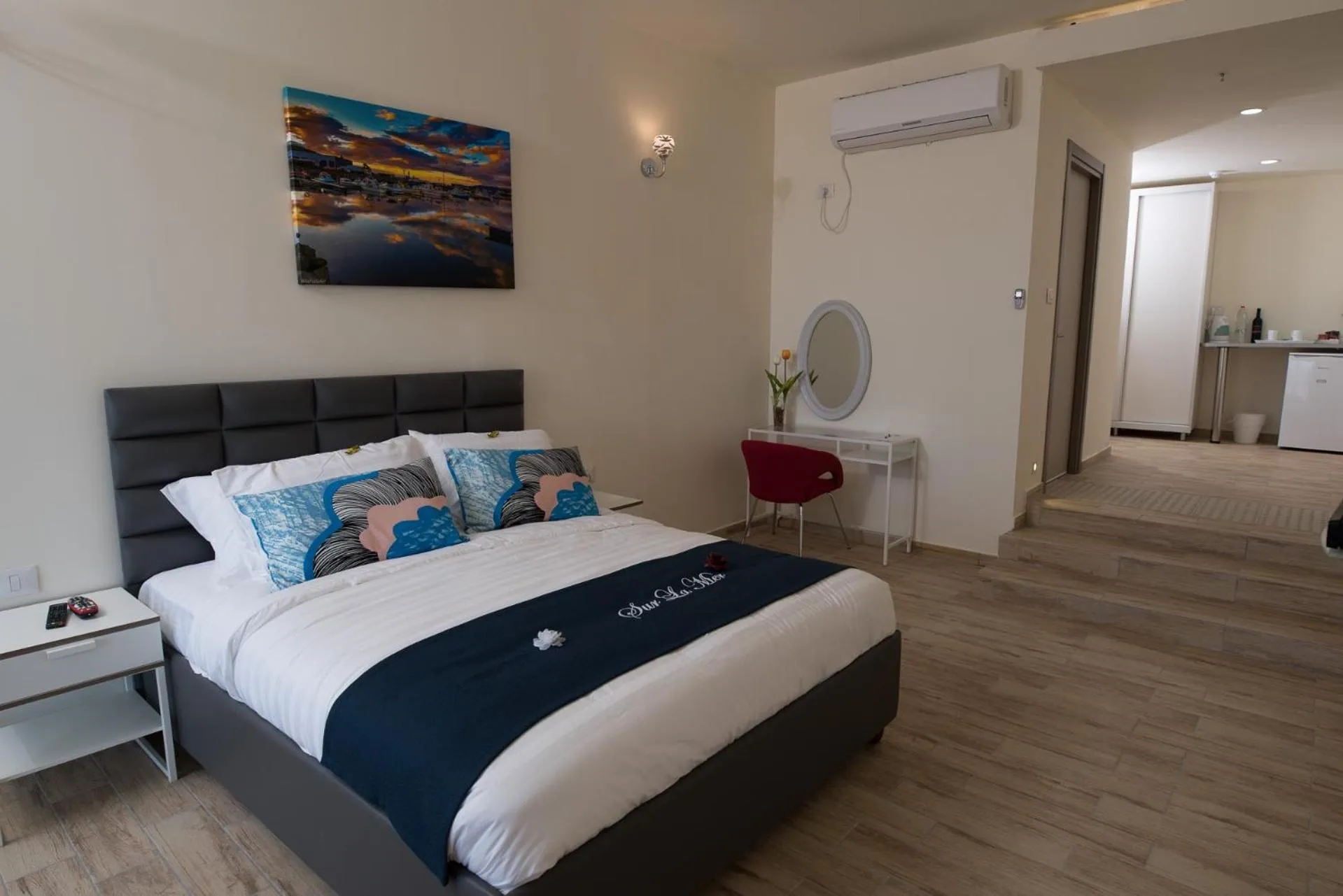 Photo of the whole room, Bed in Sur La Mer Hotel Ashdod