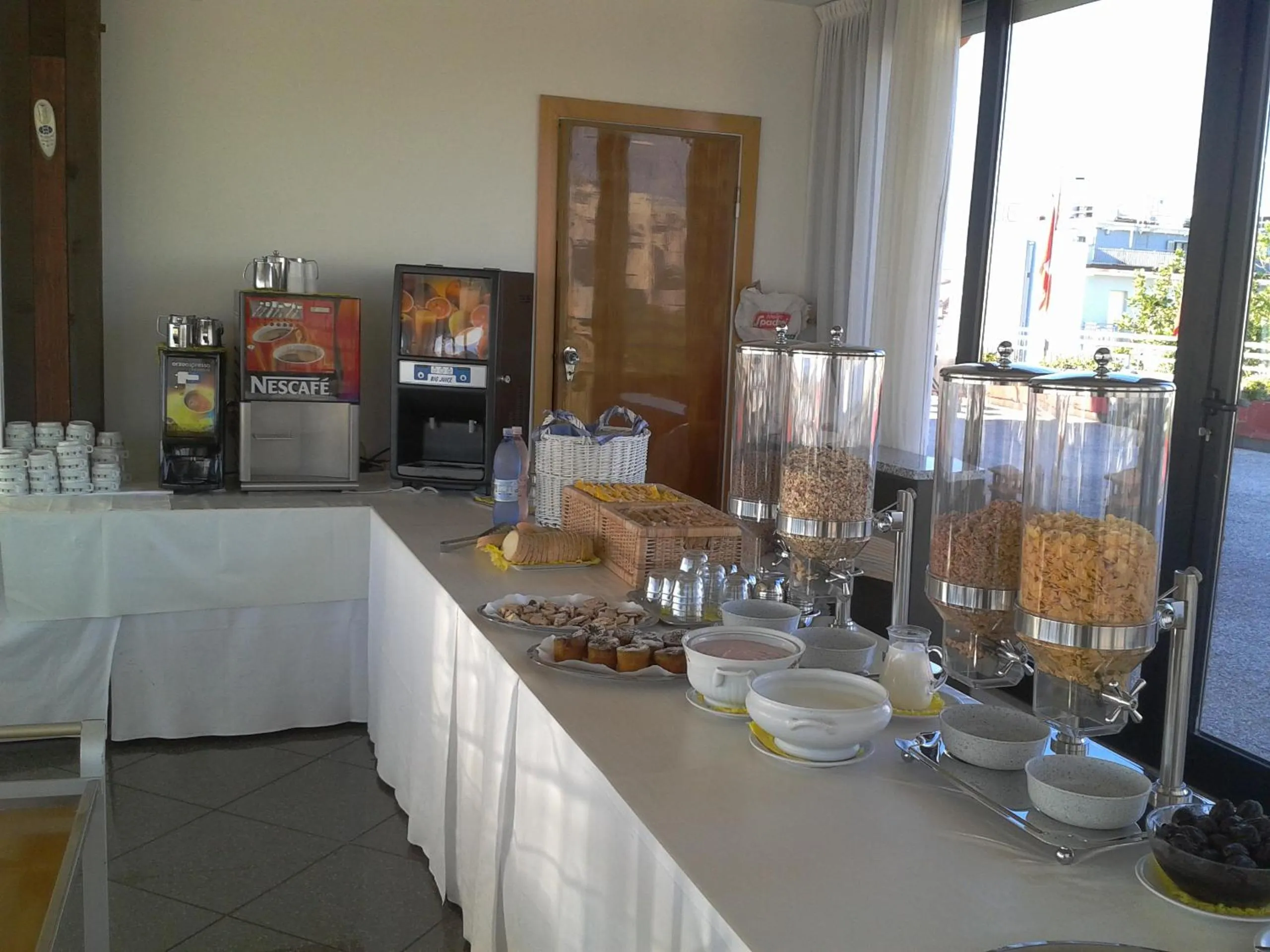 Buffet breakfast in Hotel Giglio