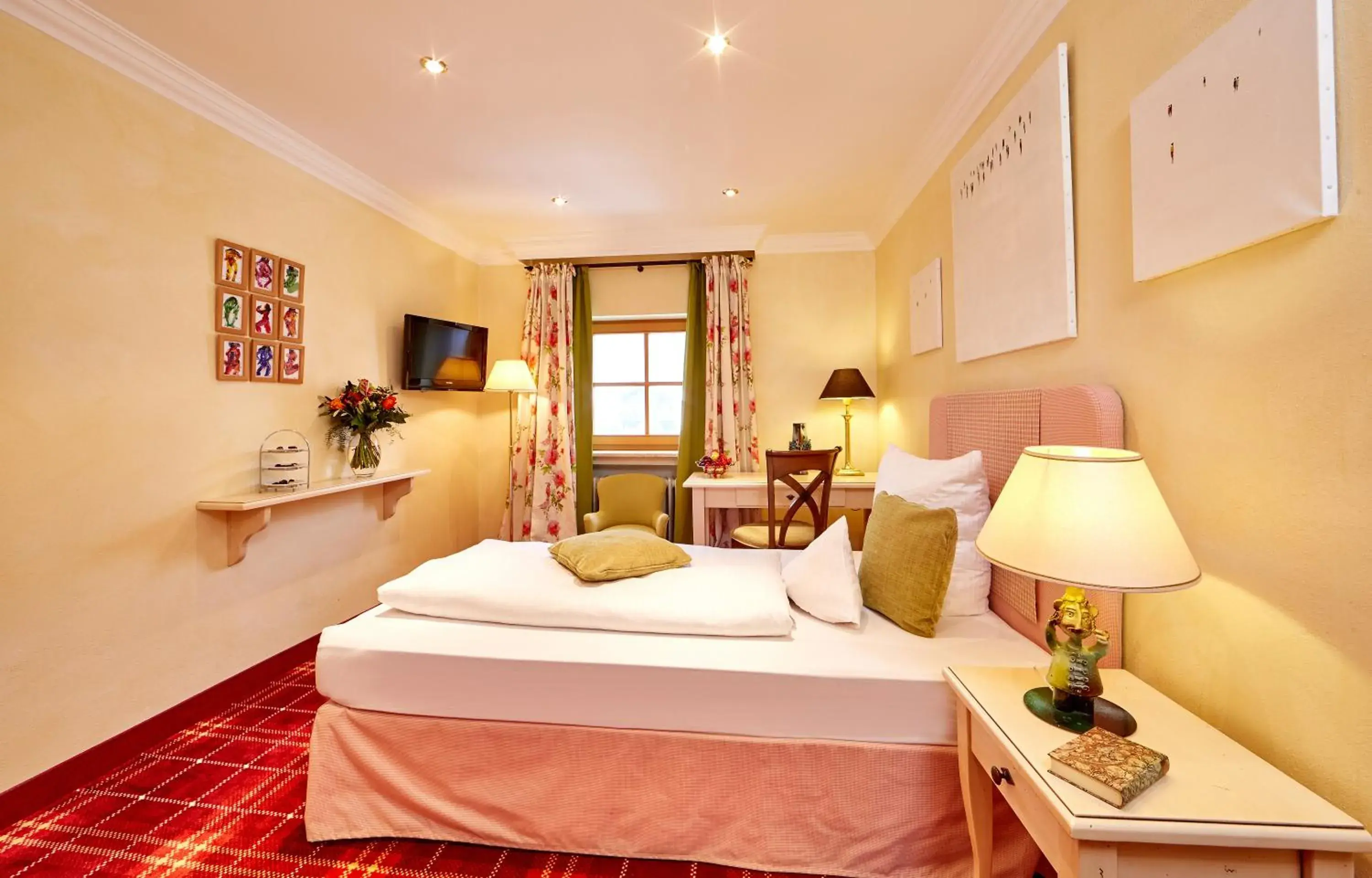 Photo of the whole room, Bed in Romantik Alpenhotel Waxenstein Photo of the whole room, Bed in Romantik Alpenhotel Waxenstein