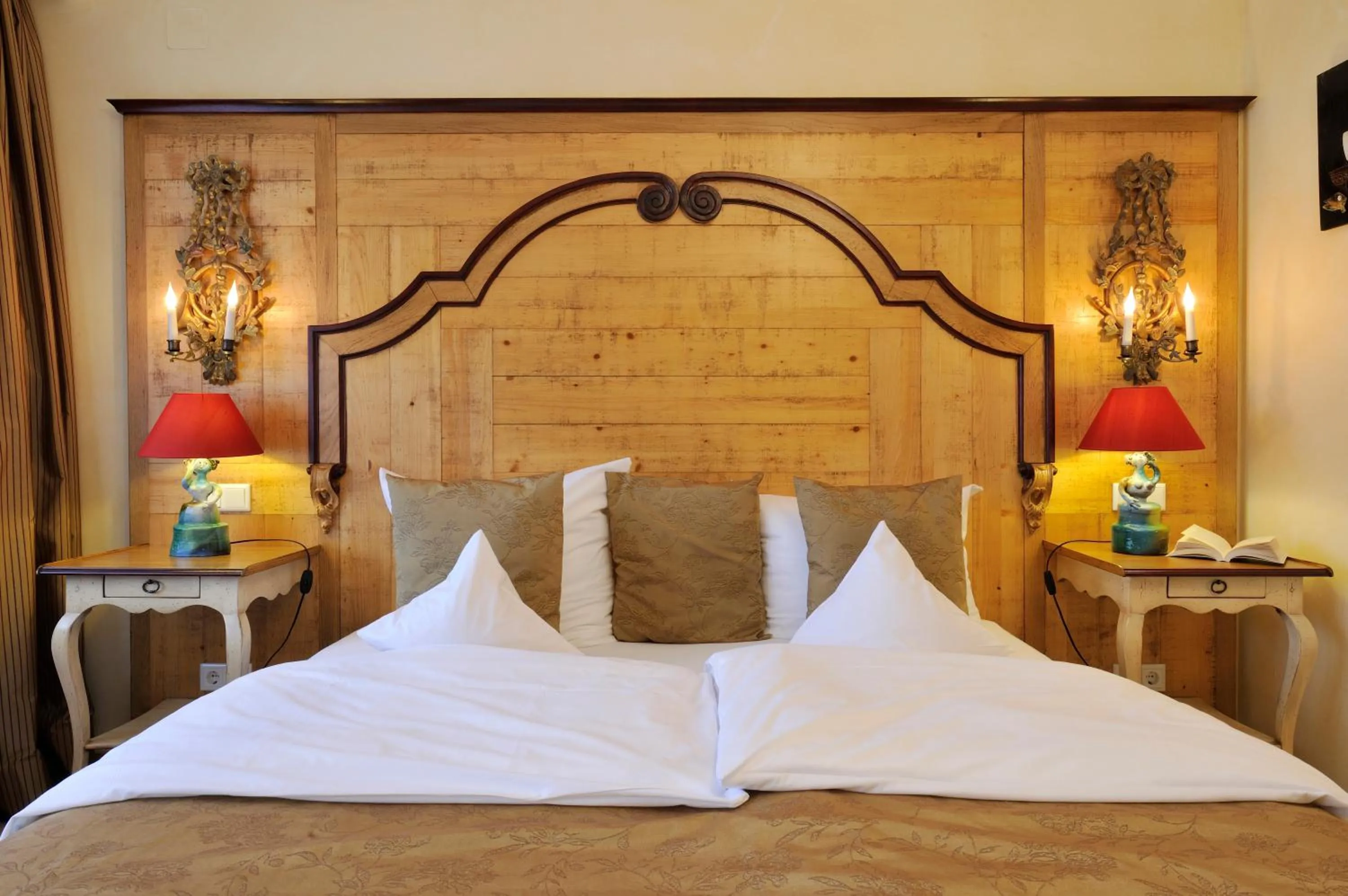 Photo of the whole room, Bed in Romantik Alpenhotel Waxenstein