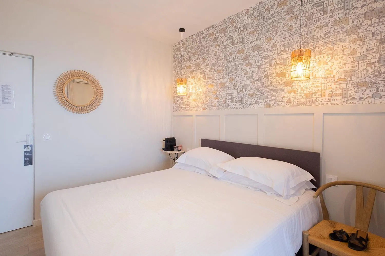 Bed in Hôtel de la Plage