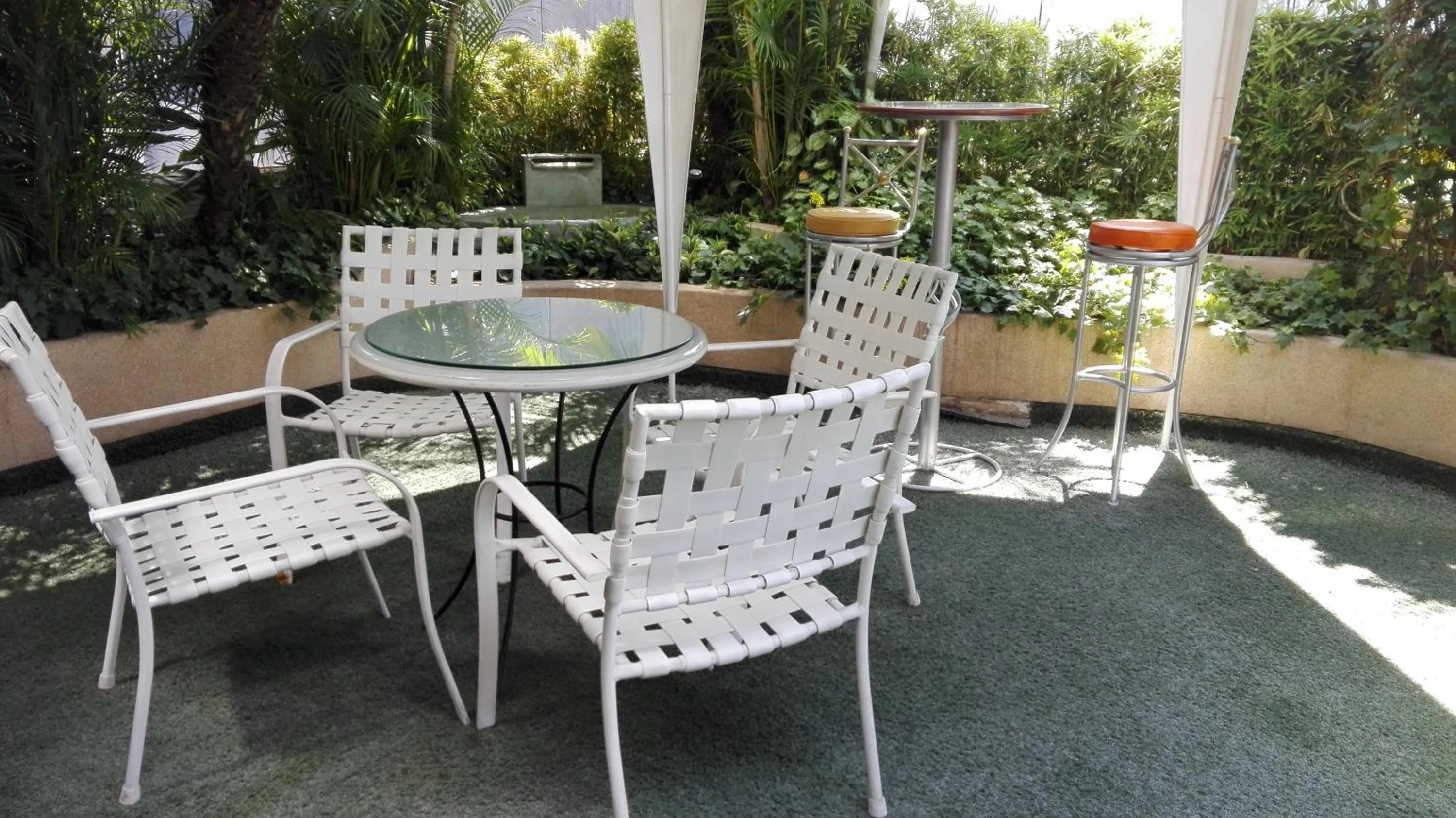 Patio in Daniel's Apart Hotel