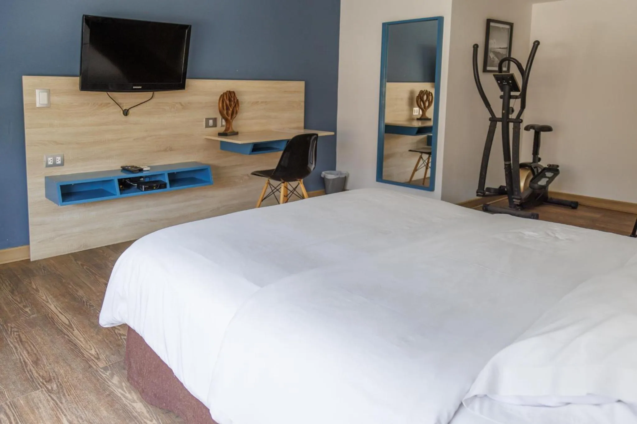 Bedroom, Bed in Daniel's Apart Hotel