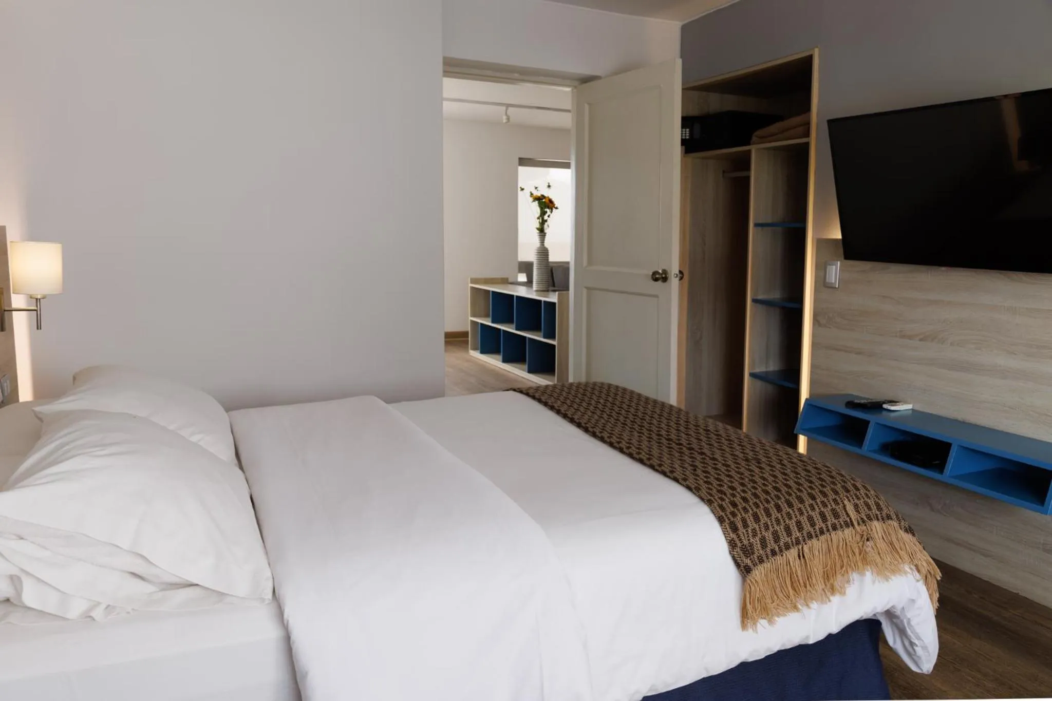 Bedroom, Bed in Daniel's Apart Hotel