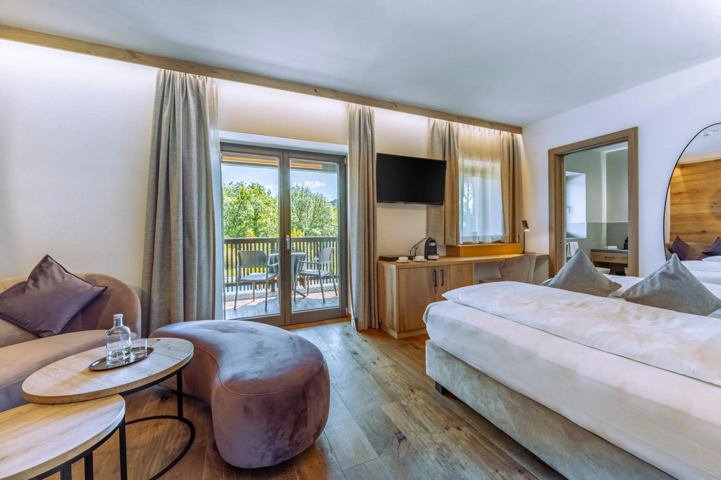 Photo of the whole room, Bed in Hotel Ansitz Rungghof