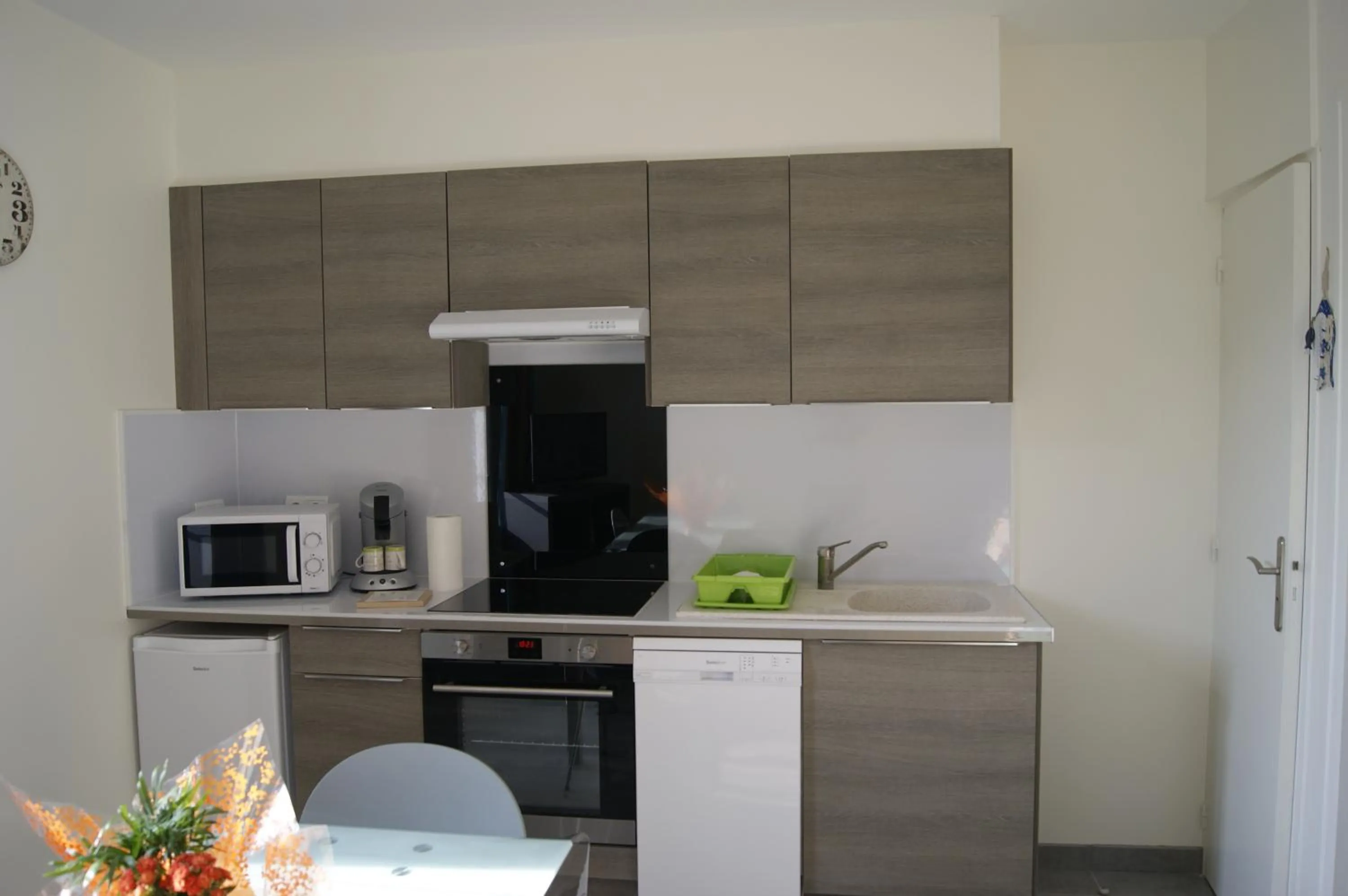 Kitchen or kitchenette in Simple Asile
