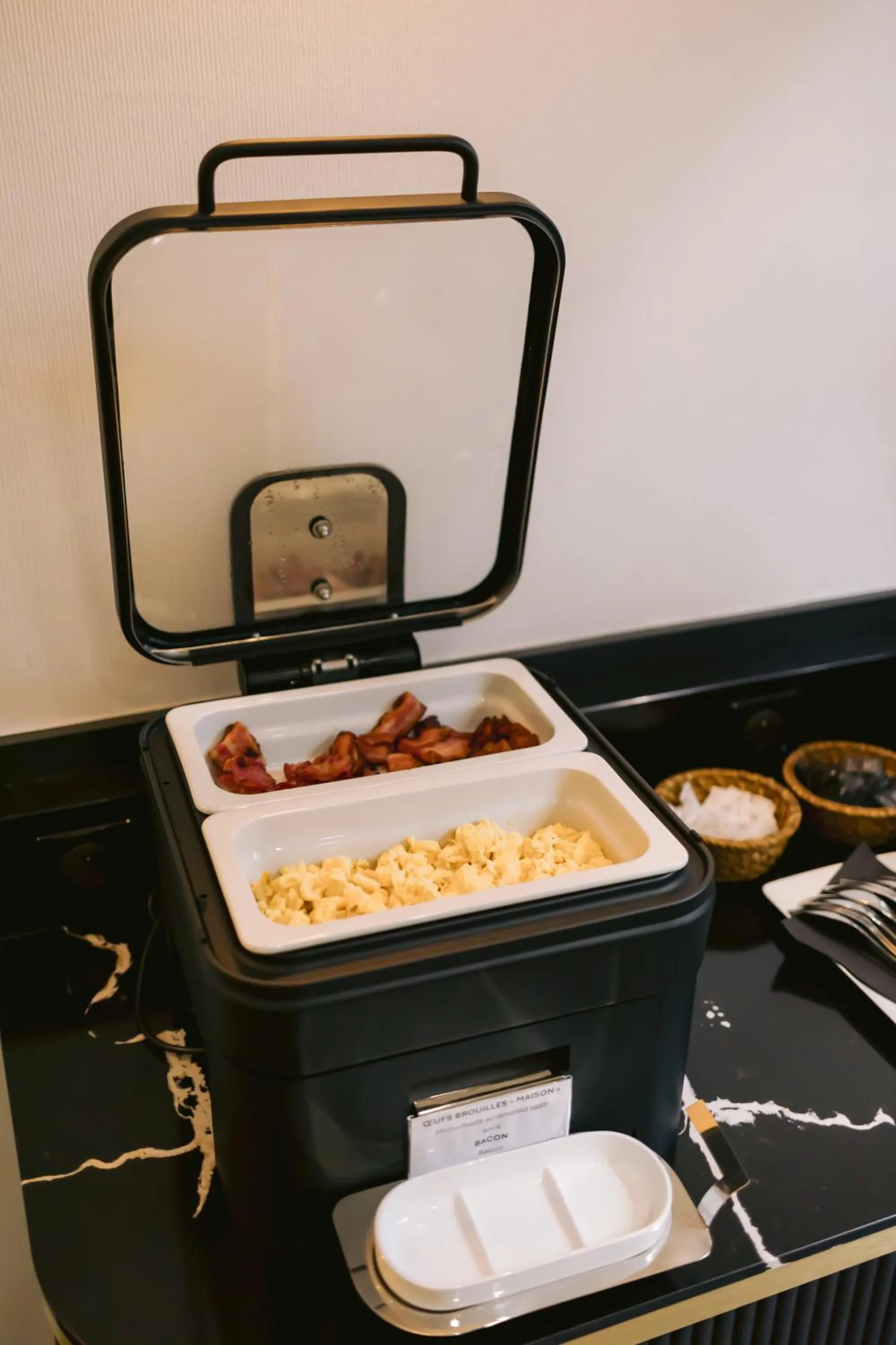 Buffet breakfast in Hôtel Majestic