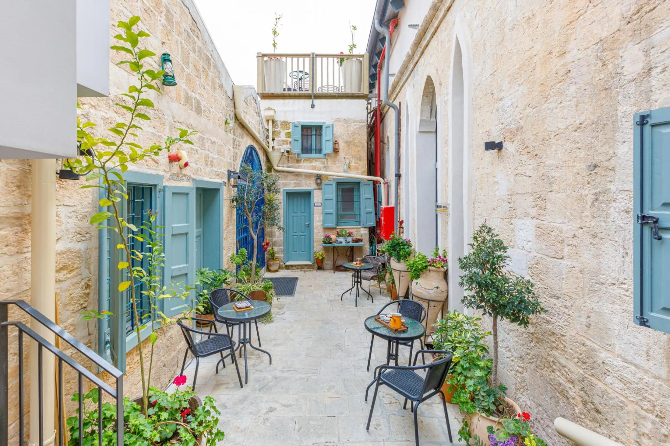 Facade/entrance in Michel House